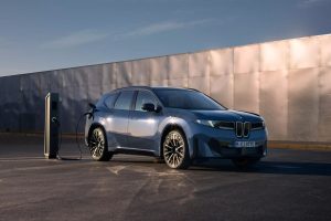BMW iX3 : comment 805 km d'autonomie et 400 kW de charge comptent relancer l'Allemagne