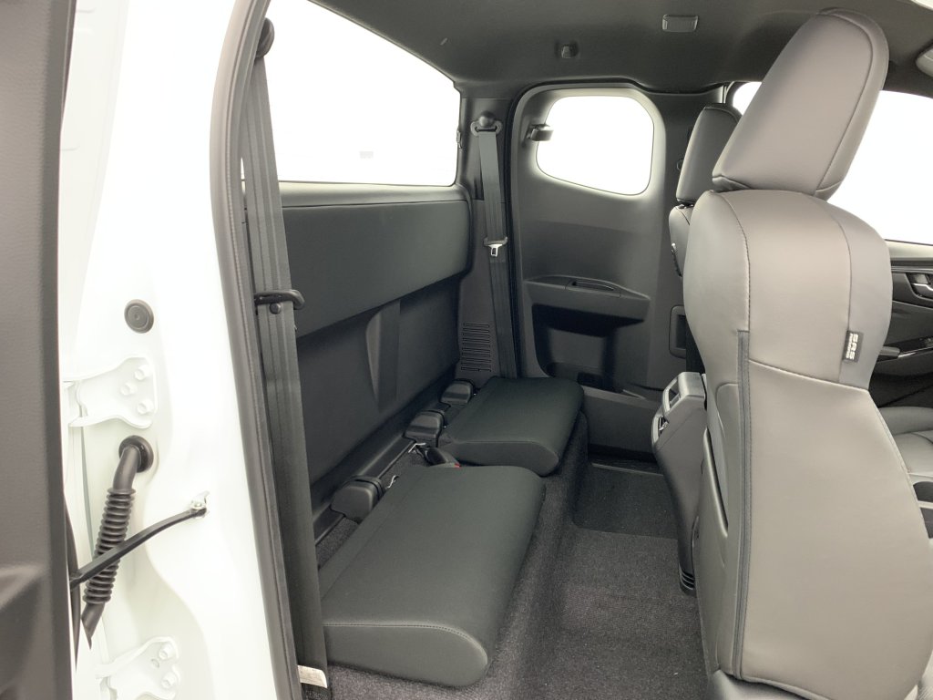 isuzu D-MAX 1.9 4X4 SPACE CAB N60 NSPORT  MT VENTI- EDITION