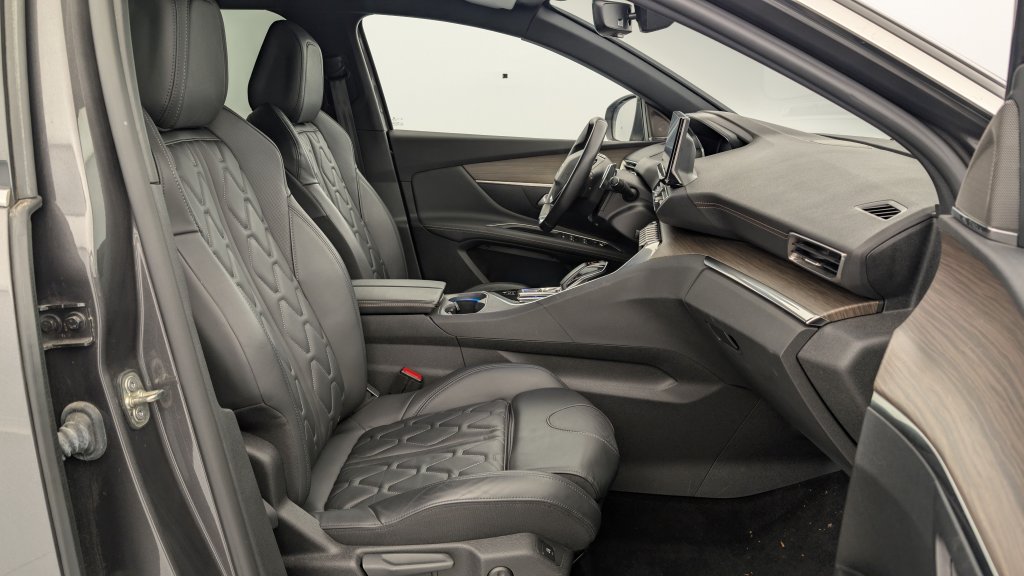 Peugeot 3008 Hybrid4 300 e-EAT8 GT Pack
