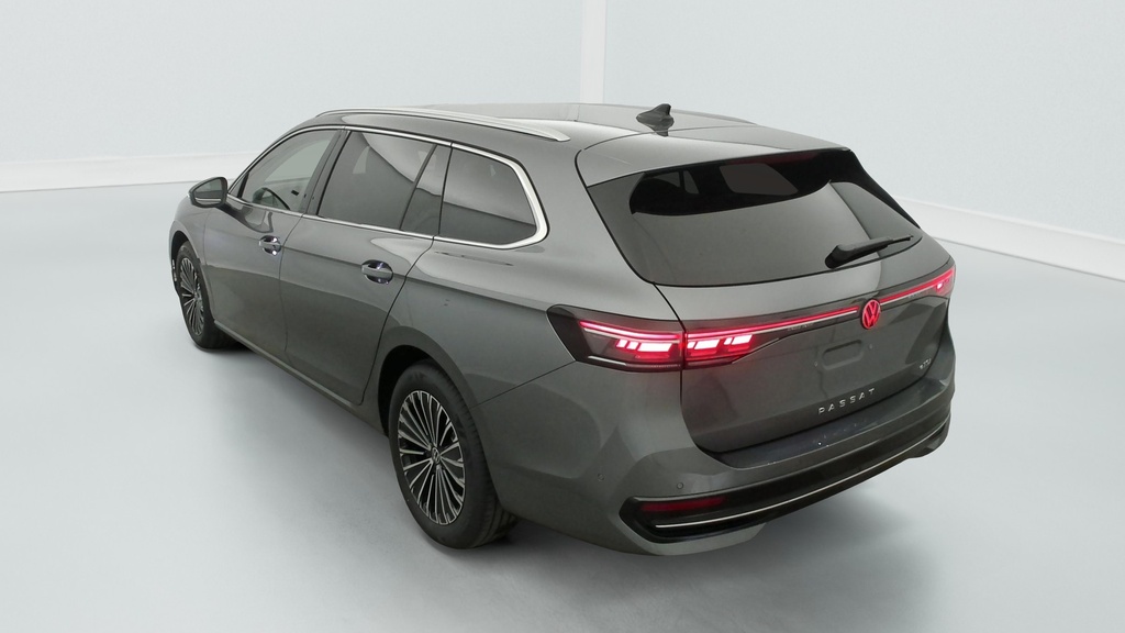Volkswagen Passat 1.5 eTSI OPF 150 DSG7 Elegance