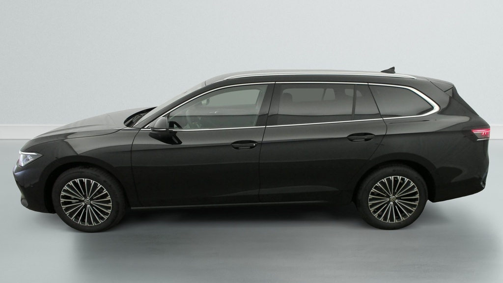 Volkswagen Passat 1.5 eTSI OPF 150 DSG7 Elegance