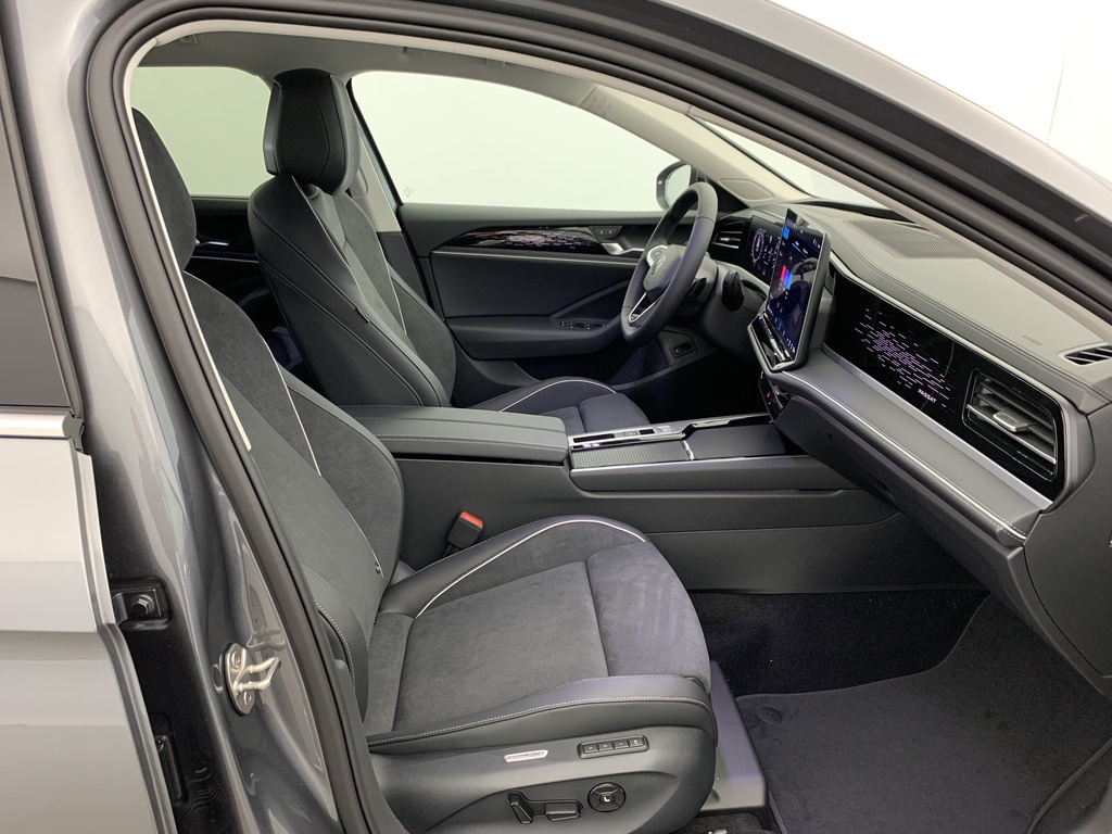 Volkswagen Passat 1.5 eTSI OPF 150 DSG7 Elegance