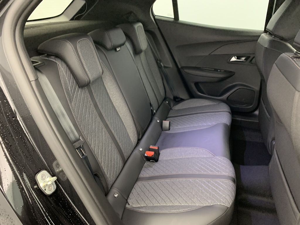 Peugeot 2008 Hybrid 145 e-DCS6 Allure