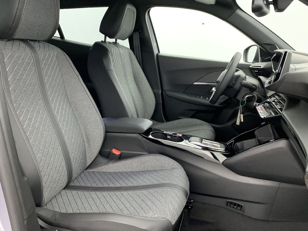 Peugeot 2008 Hybrid 145 e-DCS6 Allure