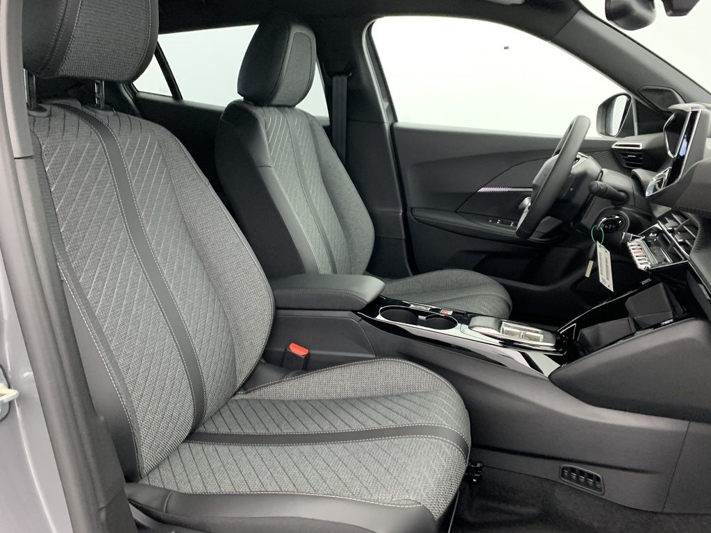 Peugeot 2008 Hybrid 145 e-DCS6 Allure