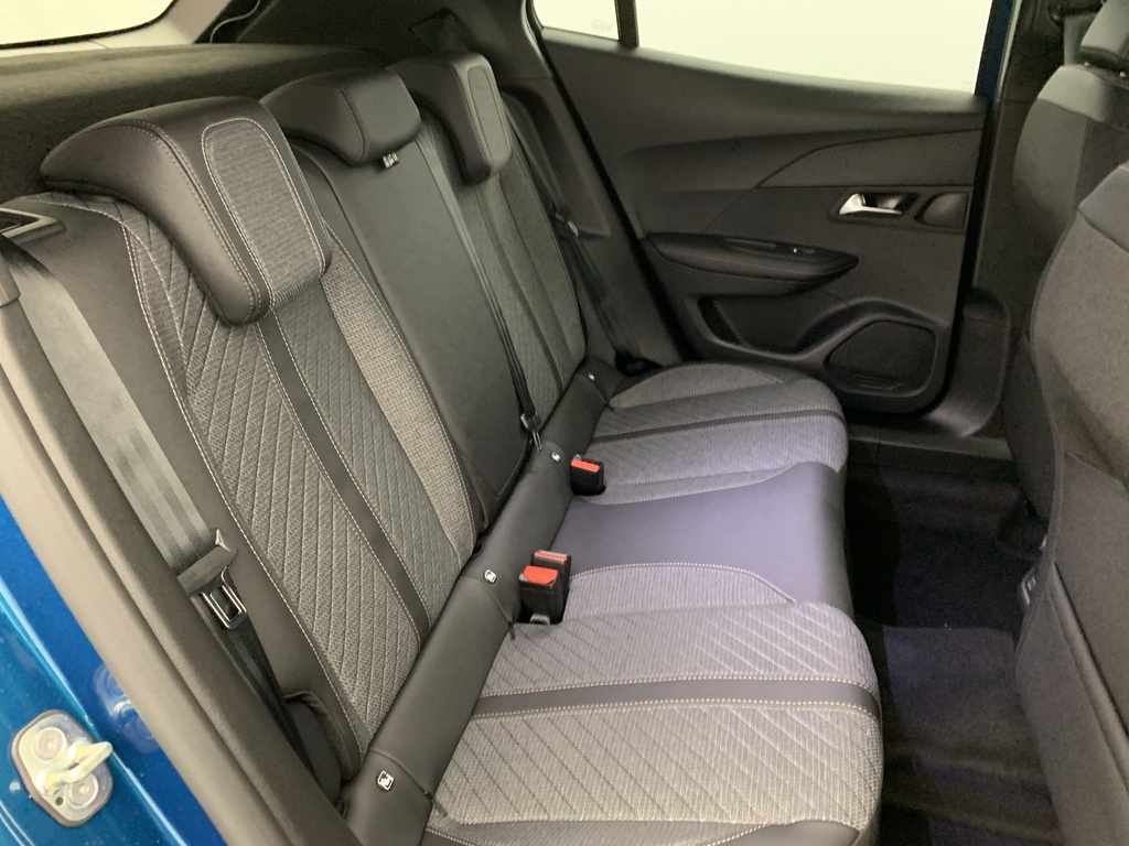 Peugeot 2008 Hybrid 145 e-DCS6 Allure