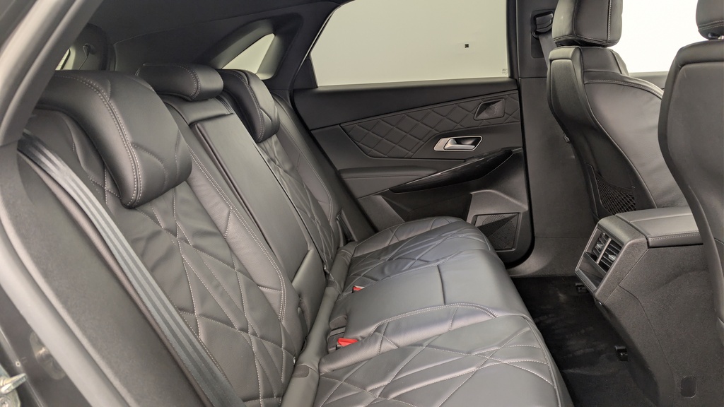 ds DS7 Hybride Rechargeable E-Tense 300 EAT8 4x4 Rivoli