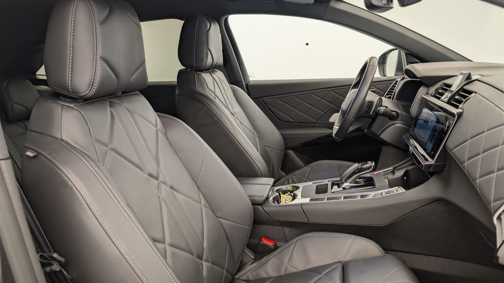 ds DS7 Hybride Rechargeable E-Tense 300 EAT8 4x4 Rivoli