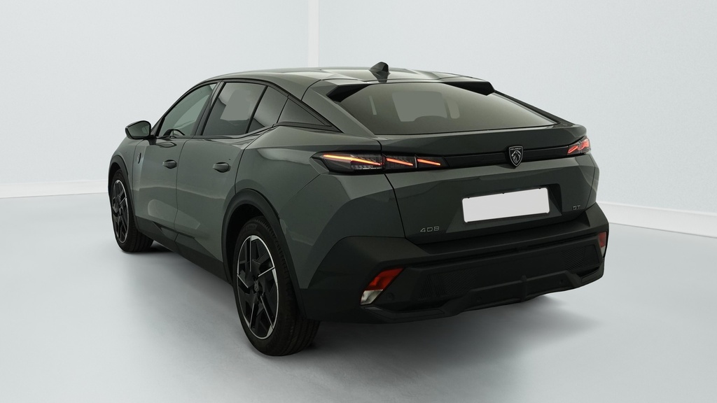 Peugeot 408 Hybrid 145 e-DCS6 GT