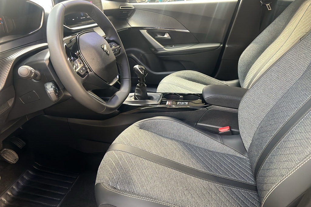 Peugeot 2008 100 S&S BVM6 Allure