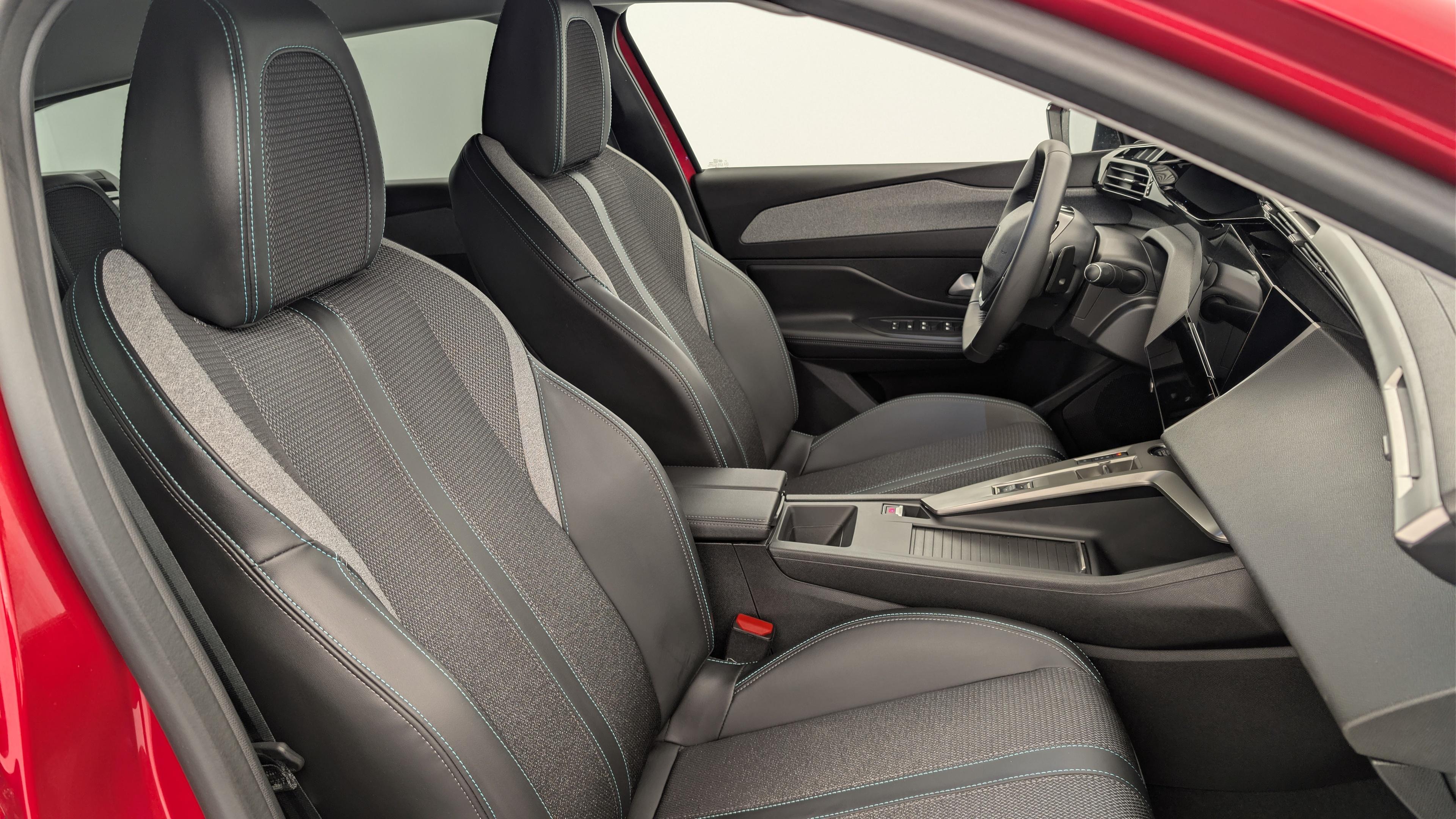 Peugeot 308 SW Hybrid 145 e-DCS6 Allure