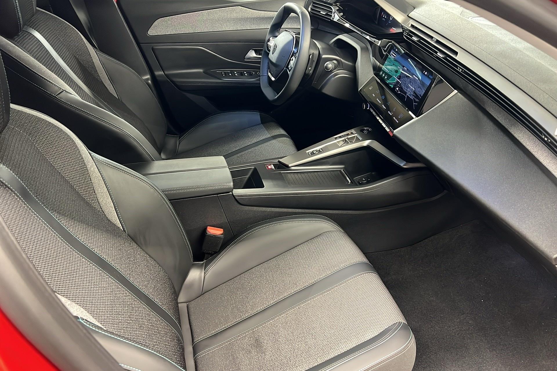 Peugeot 308 SW Hybrid 145 e-DCS6 Allure