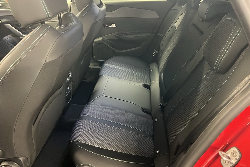 Peugeot 308 SW Hybrid 145 e-DCS6 Allure