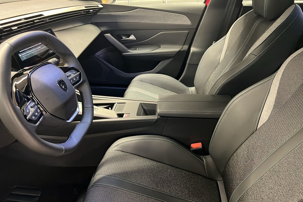 Peugeot 308 SW Hybrid 145 e-DCS6 Allure