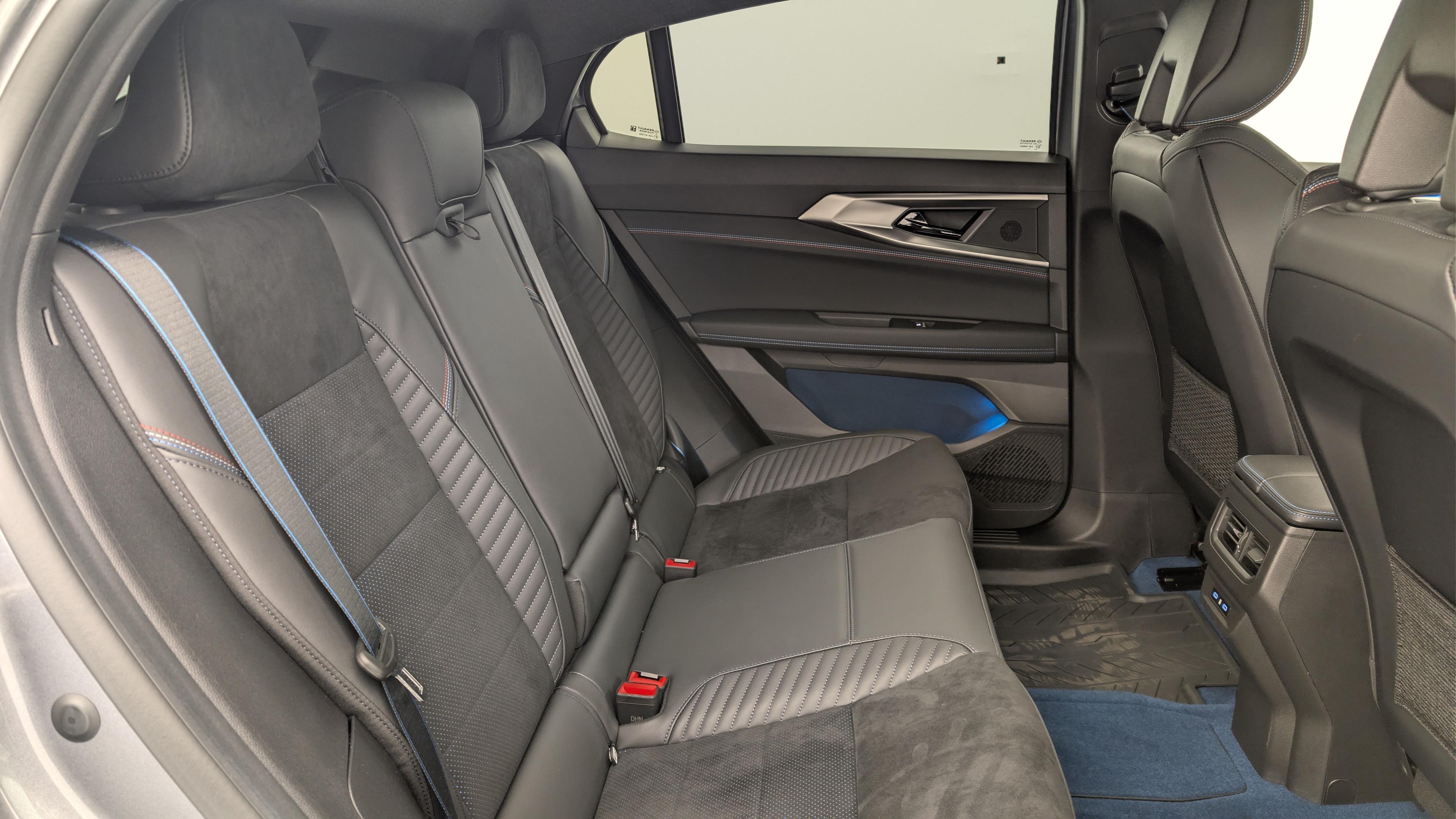 Renault Rafale hyper hybrid E-Tech 4x4 300 esprit Alpine