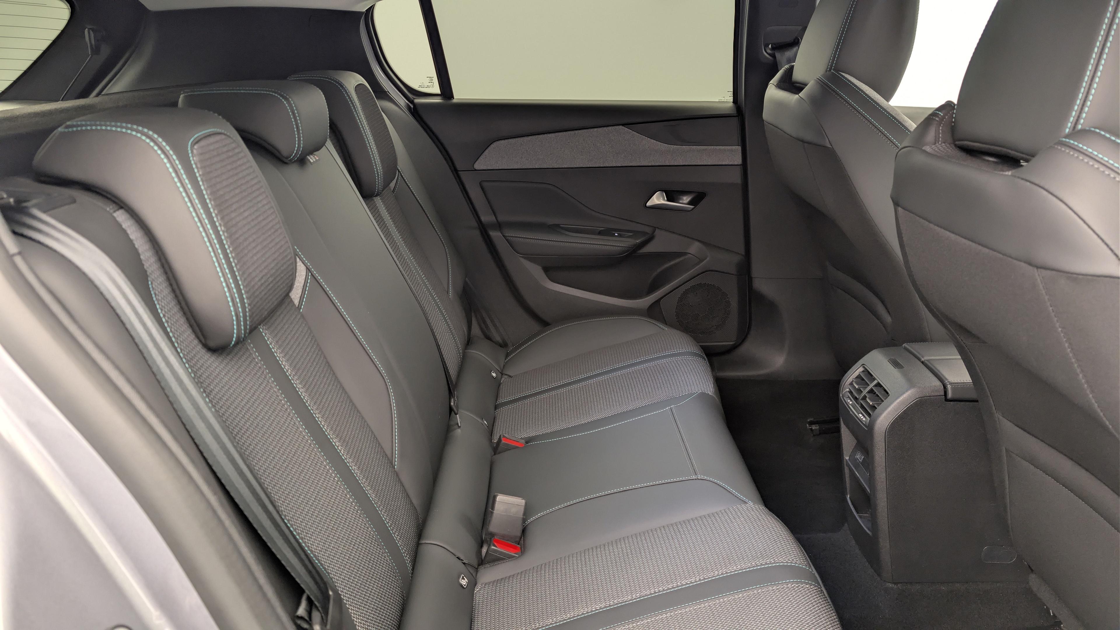 Peugeot 308 Hybrid 136 e-DCS6 Allure