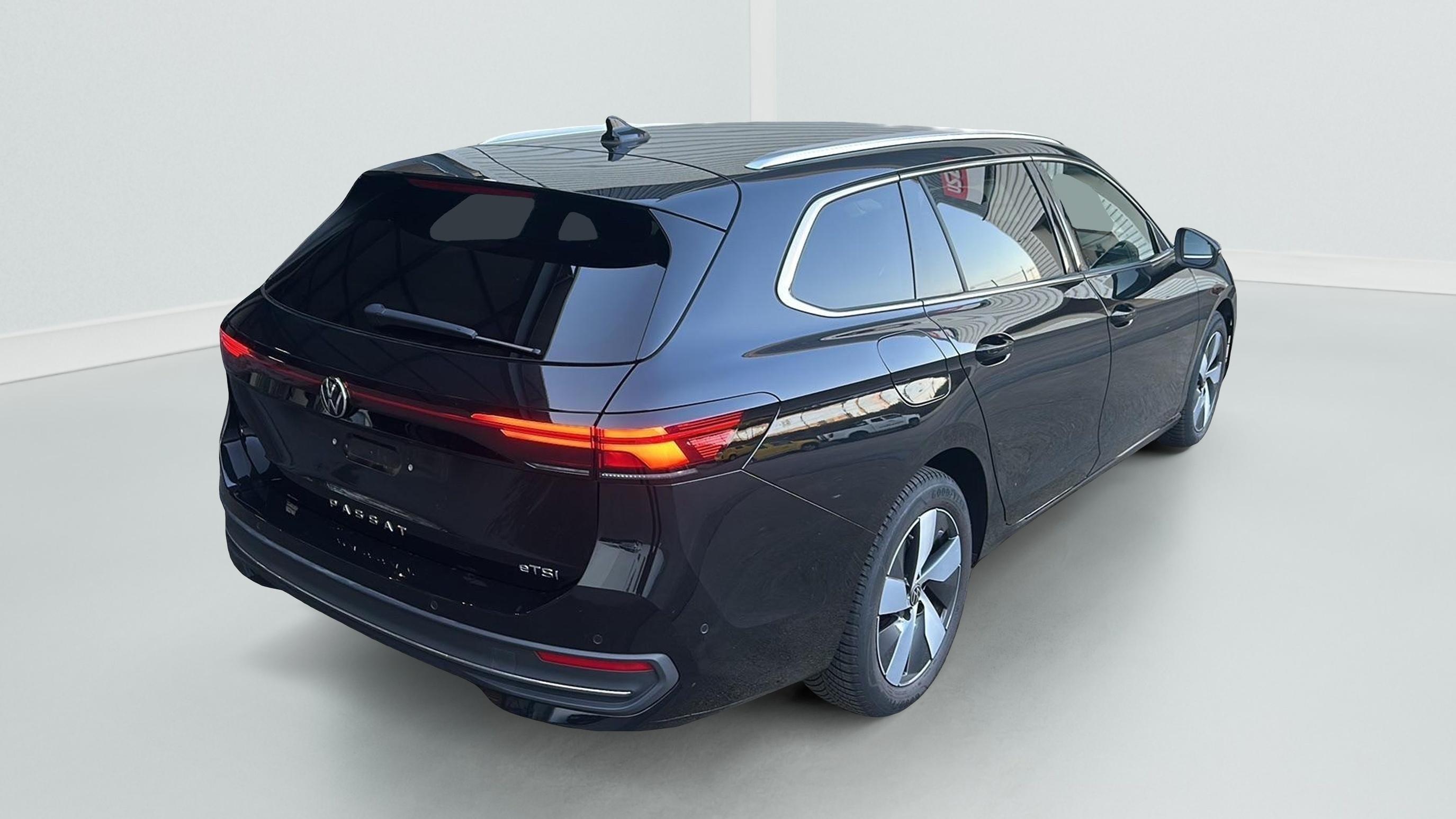 Volkswagen Passat 1.5 eTSI OPF 150 DSG7 Life Plus