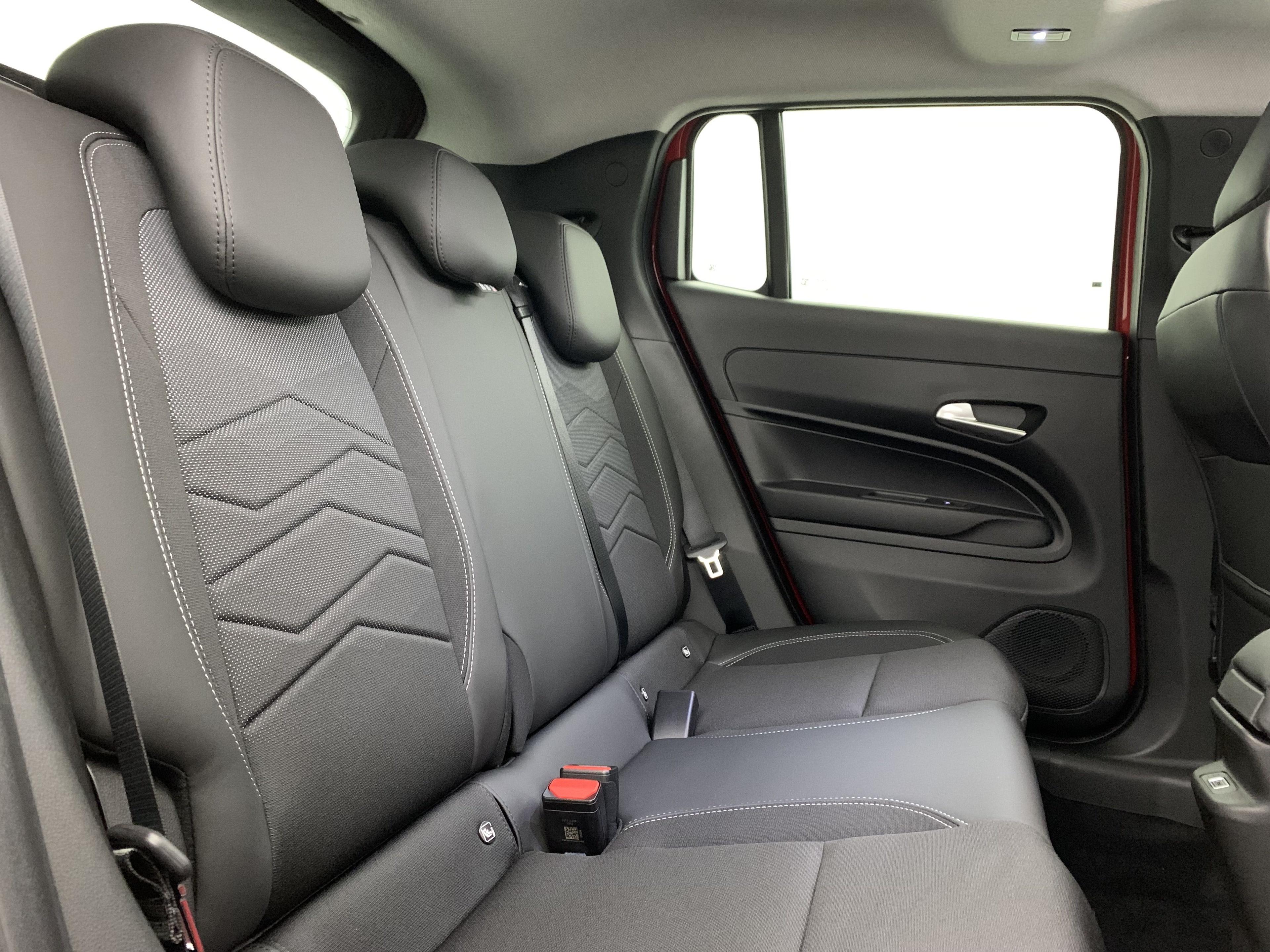 jeep Avenger 1.2 Turbo T3 110 ch e-Hybrid BVR6 Summit