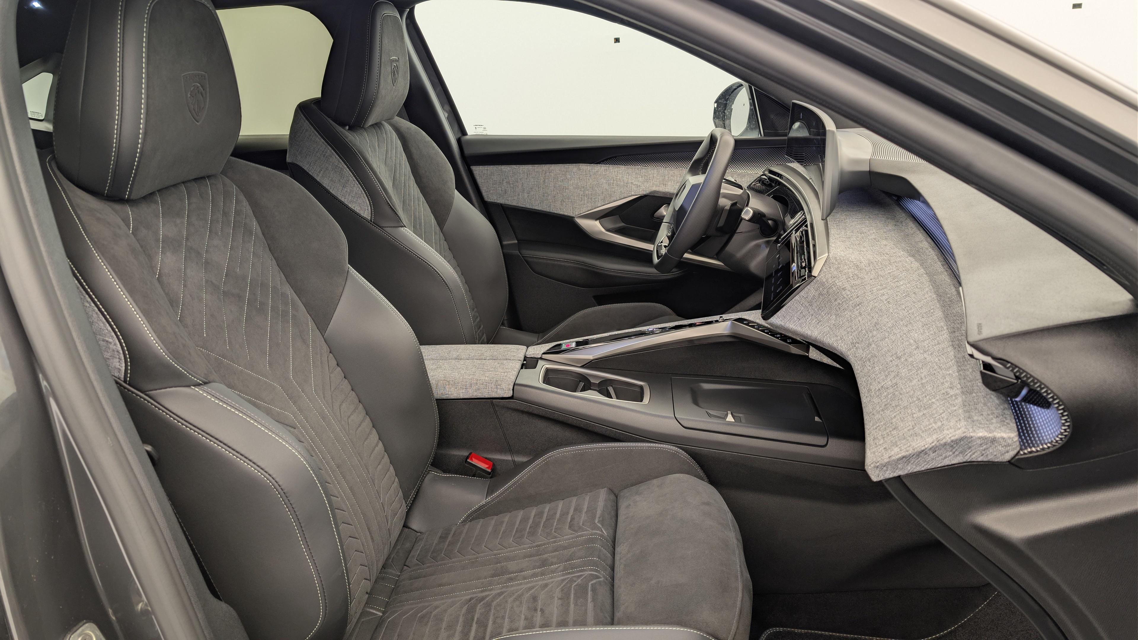 Peugeot 3008 Hybrid 145 e-DCS6 GT