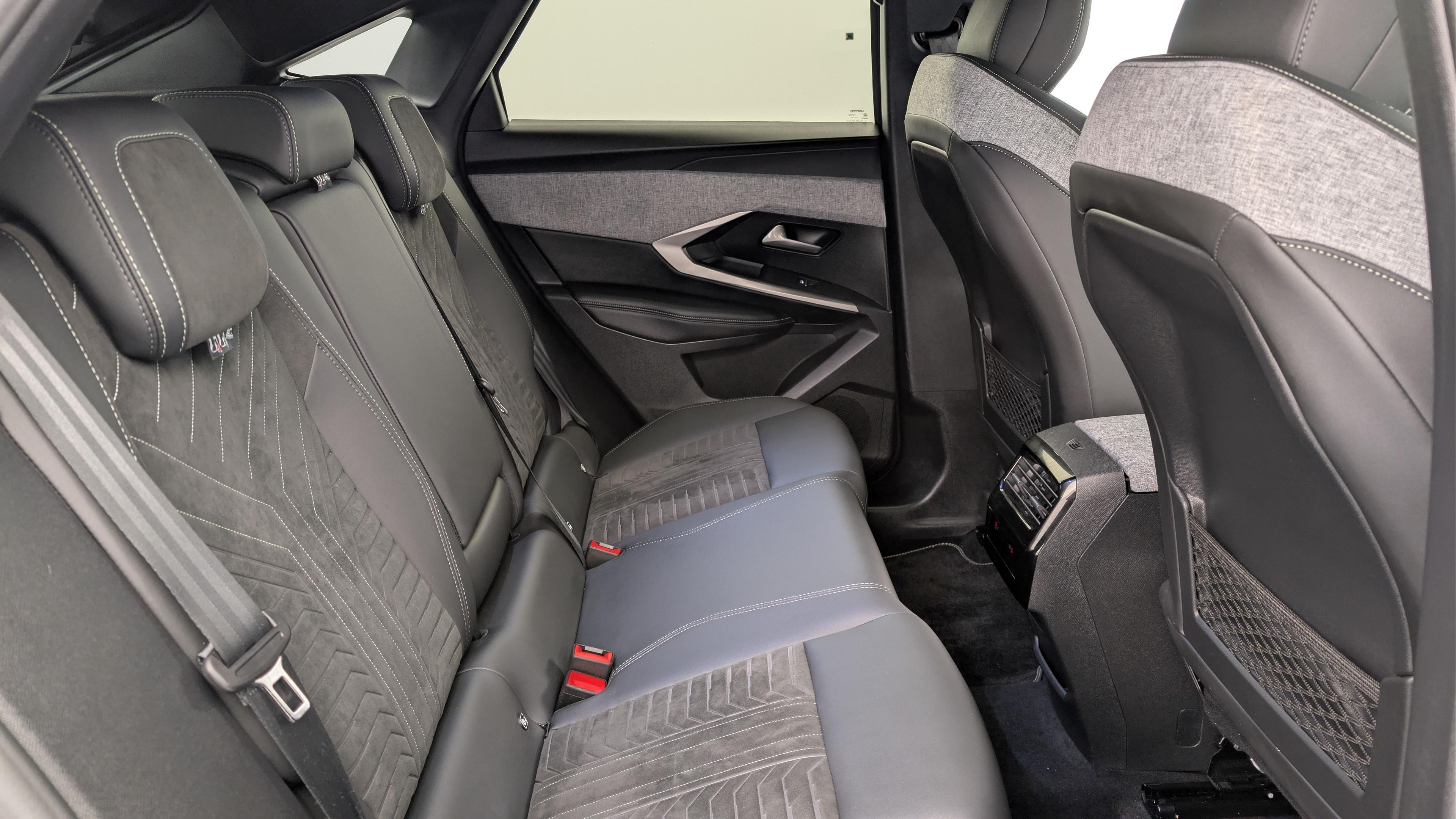 Peugeot 3008 Hybrid 145 e-DCS6 GT