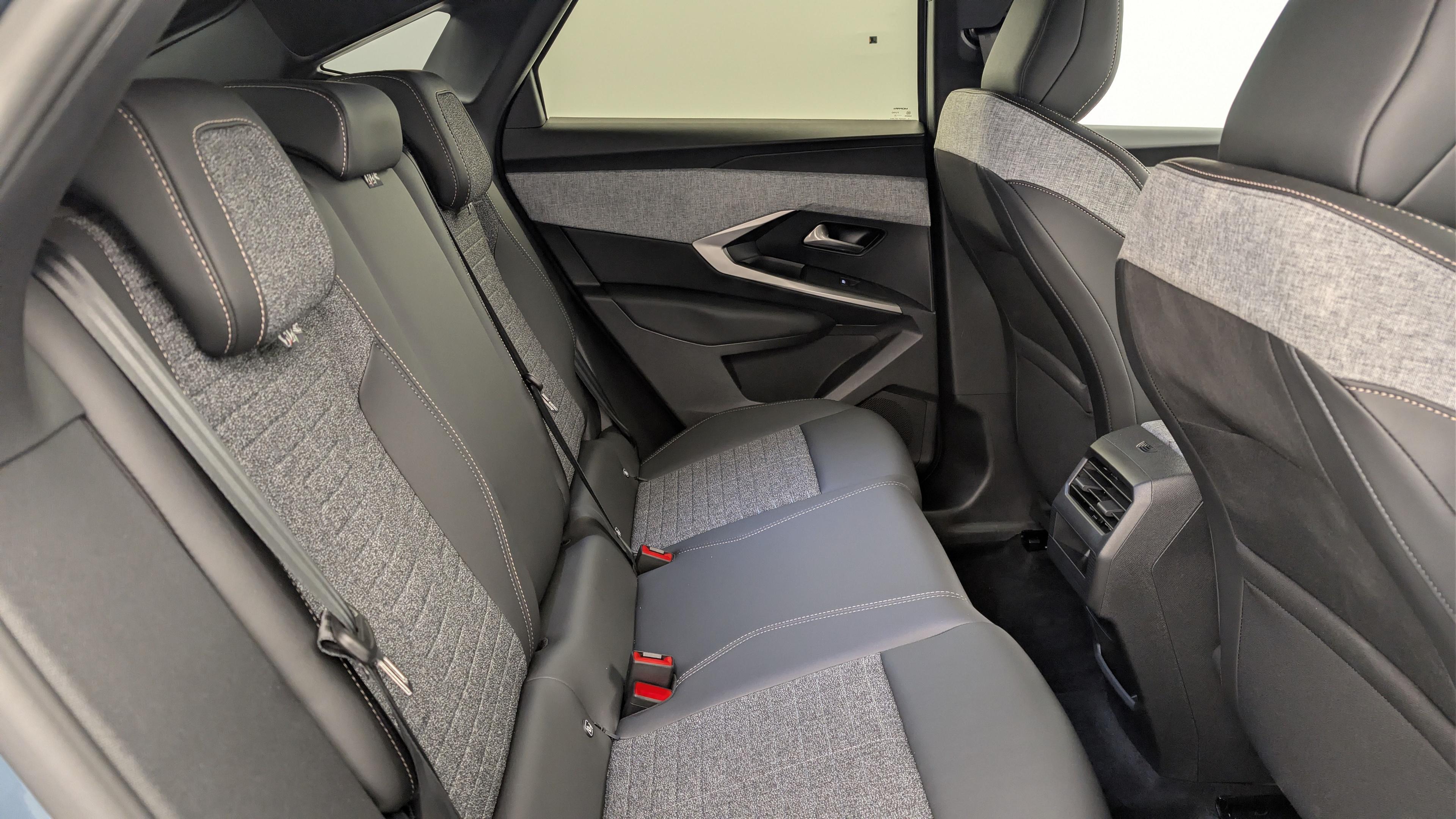 Peugeot 3008 Hybrid 145 e-DCS6 Allure