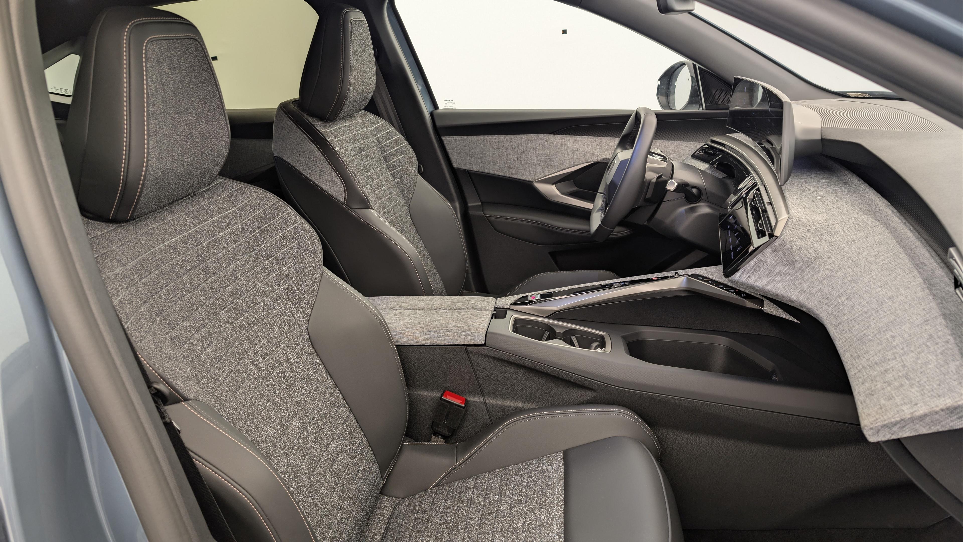 Peugeot 3008 Hybrid 145 e-DCS6 Allure