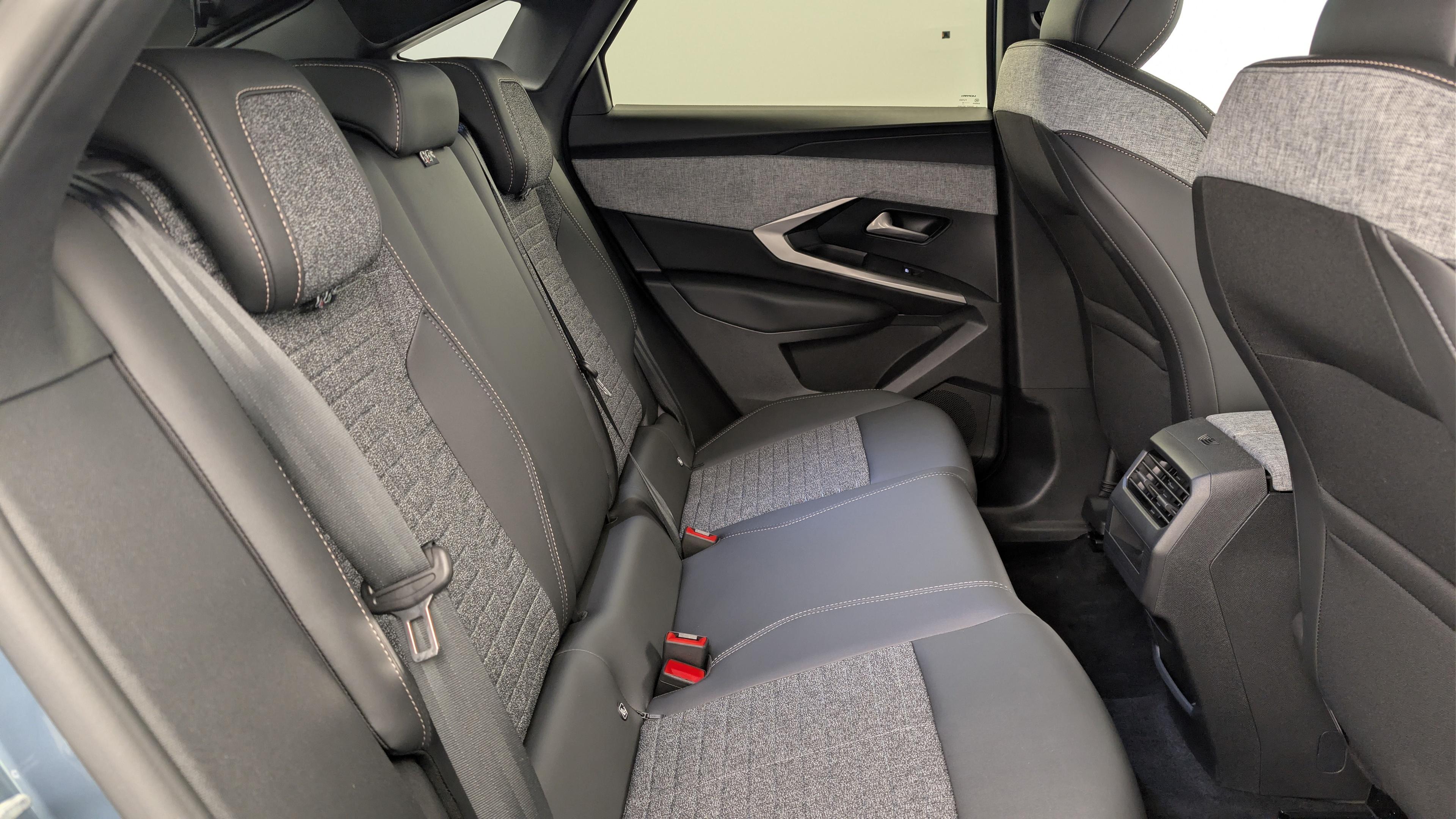 Peugeot 3008 Hybrid 145 e-DCS6 Allure