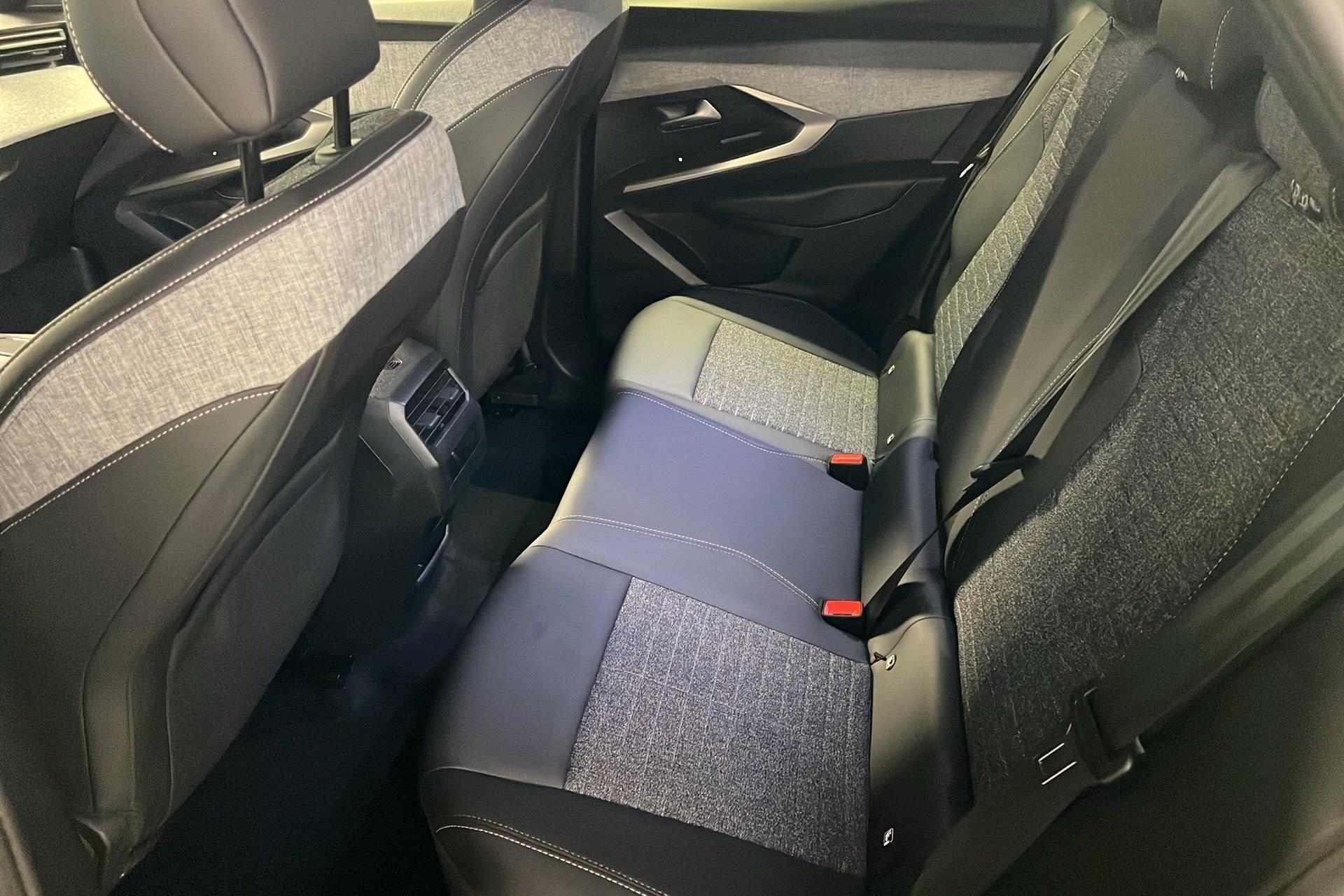 Peugeot 3008 Hybrid 145 e-DCS6 Allure