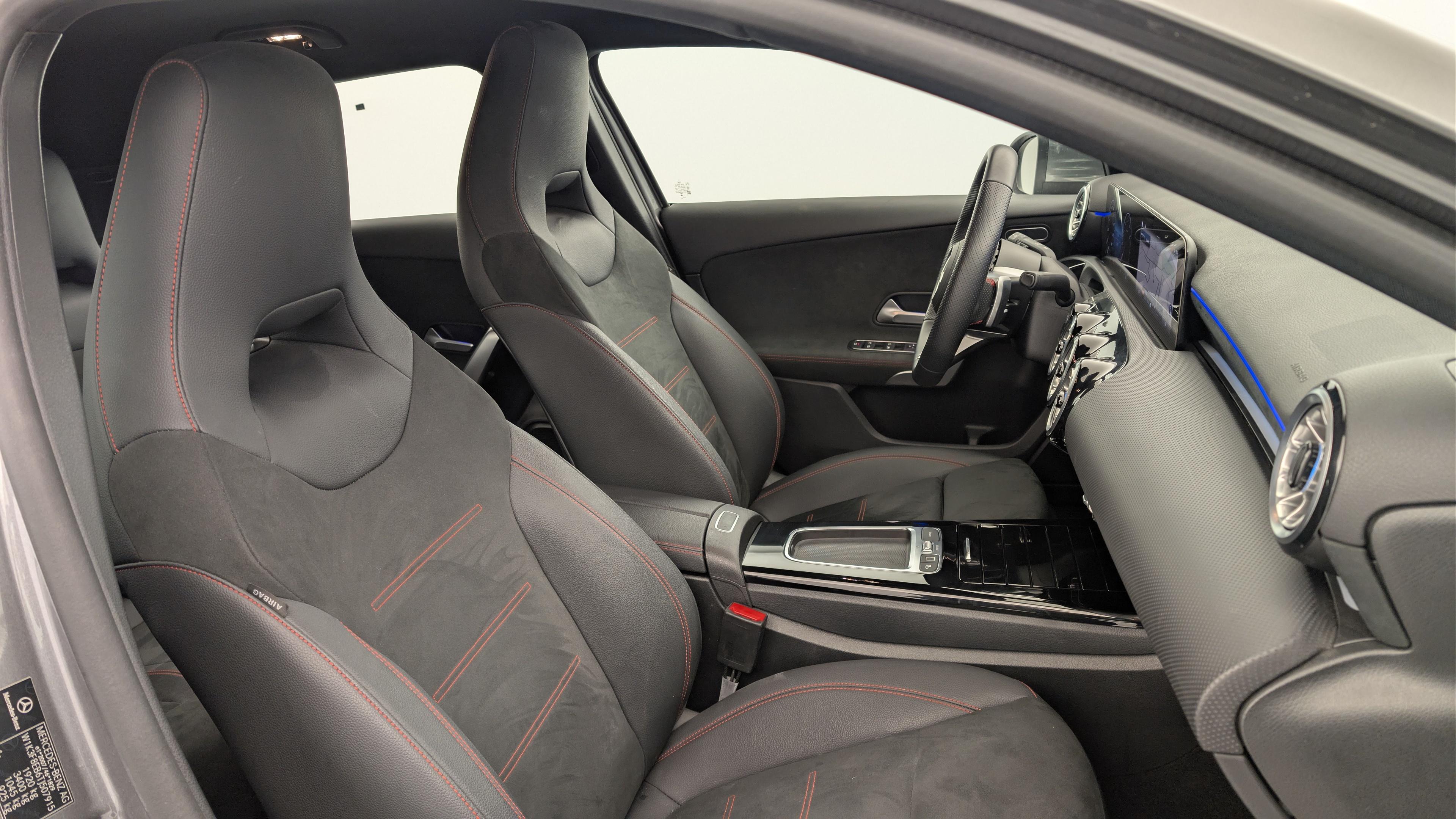 Mercedes-Benz Classe A 180 7G-DCT AMG LINE