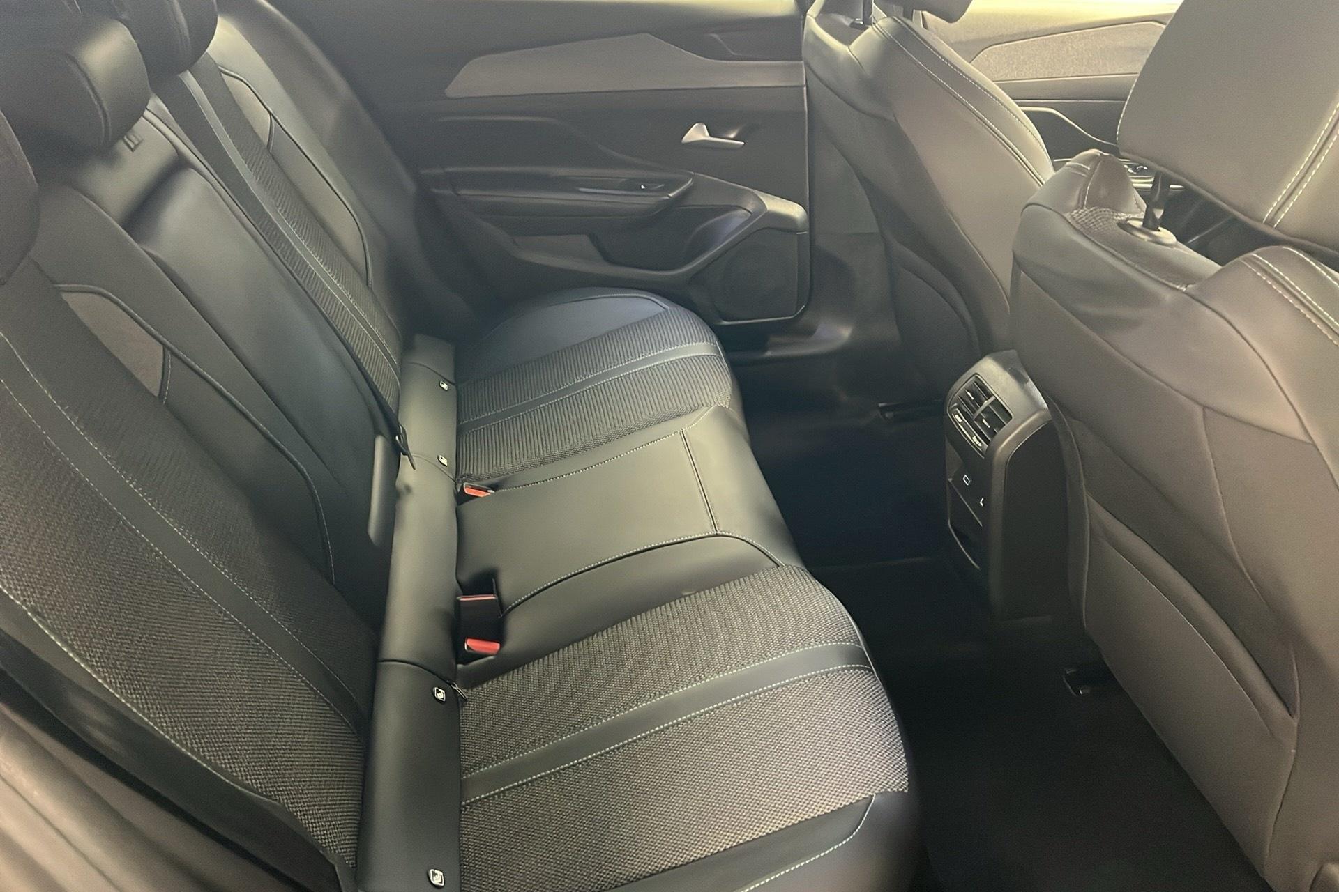 Peugeot 408 Hybrid 145 e-DCS6 Allure