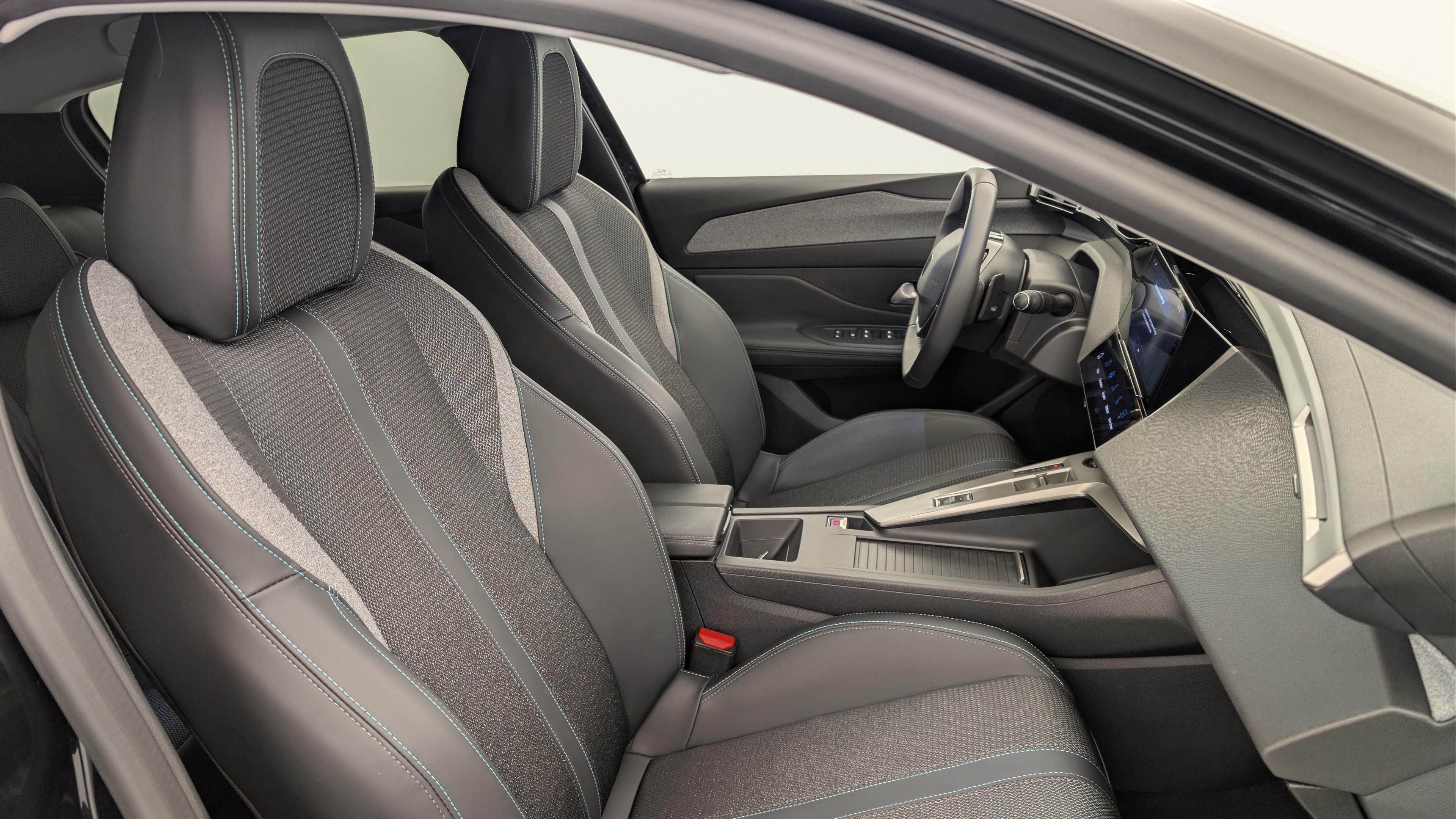 Peugeot 308 Hybrid 145 e-DCS6 Allure