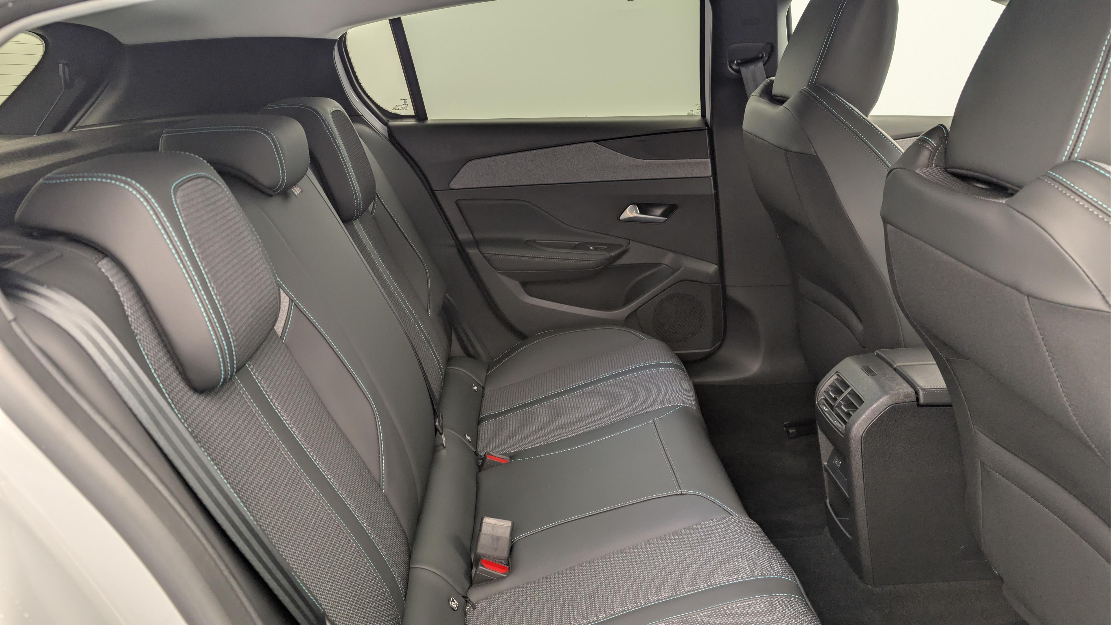 Peugeot 308 Hybrid 145 e-DCS6 Allure