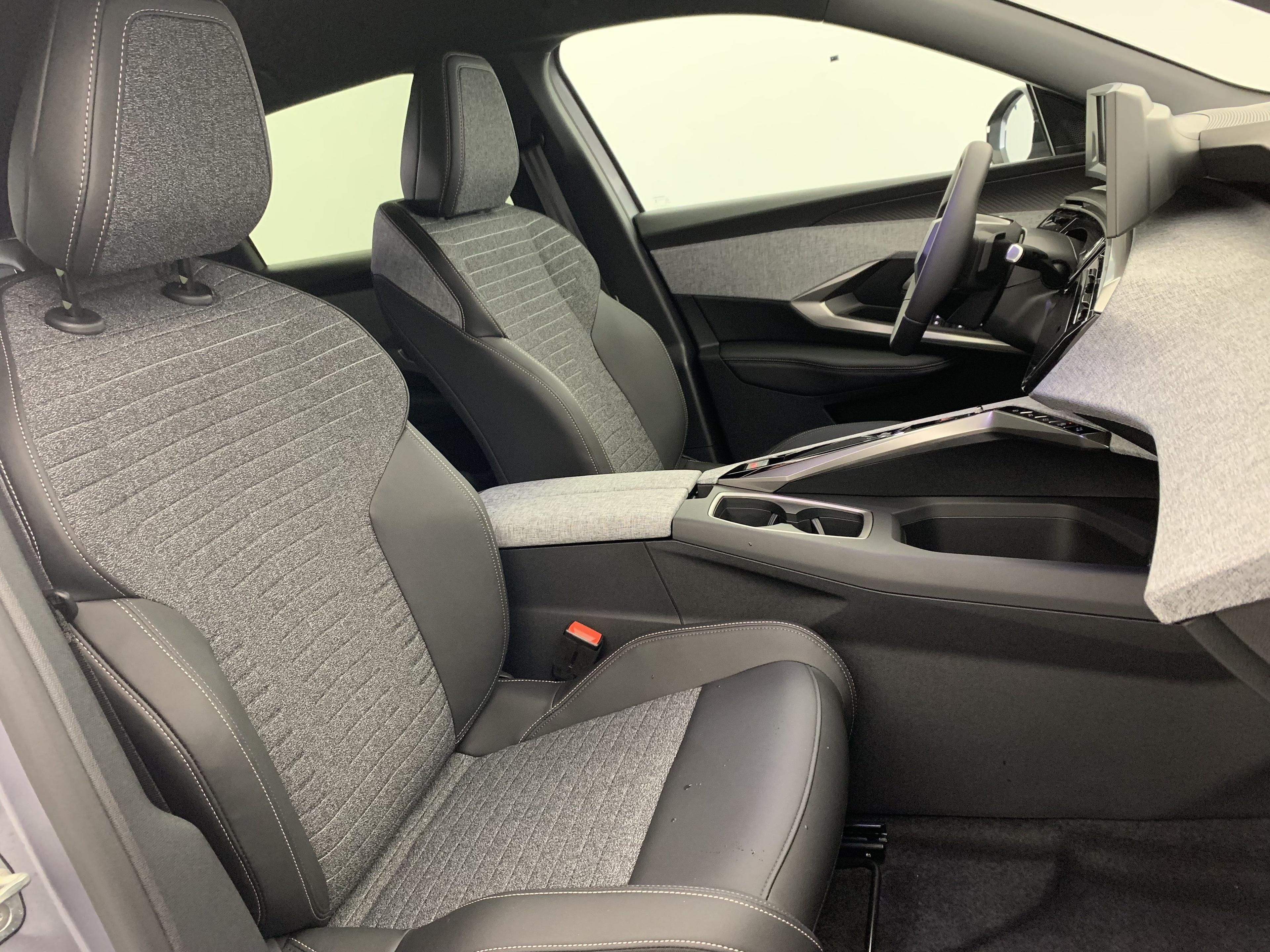 Peugeot 3008 Hybrid 145 e-DCS6 Allure