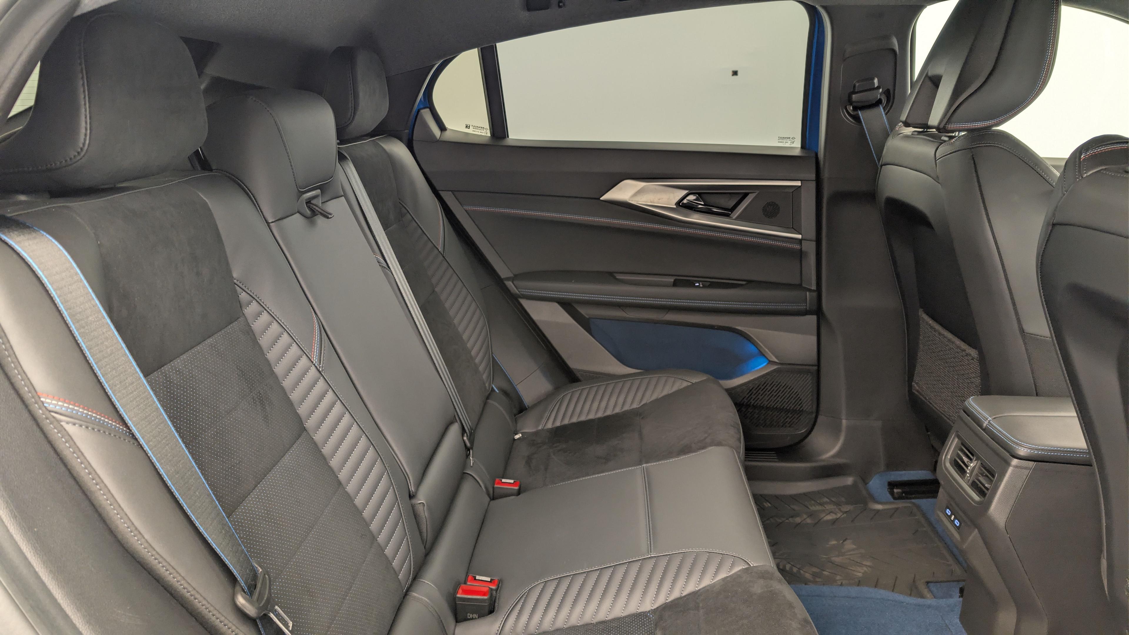 Renault Rafale hyper hybrid E-Tech 4x4 300 esprit Alpine