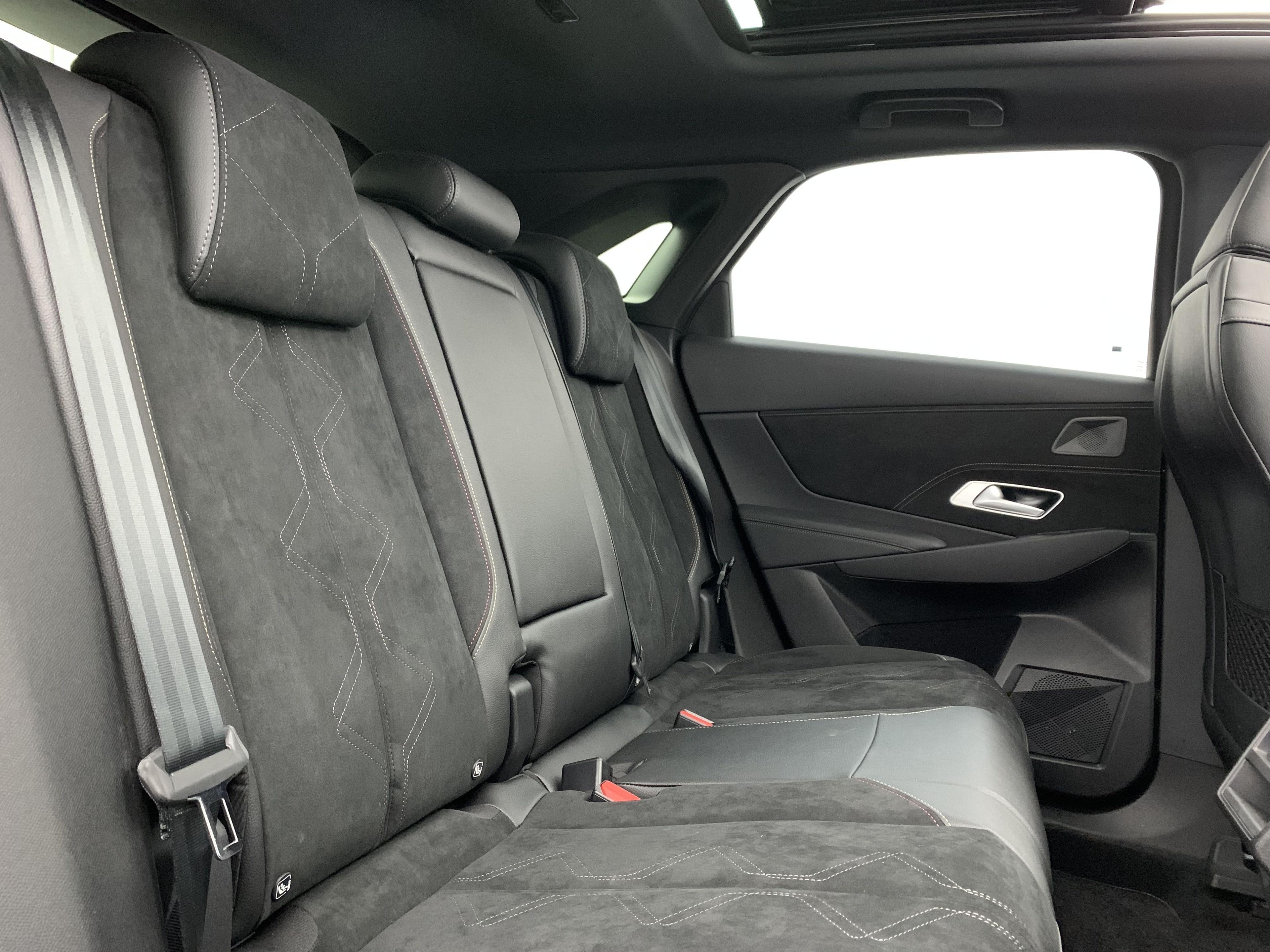 ds DS7 BlueHDi 130 EAT8 Pallas