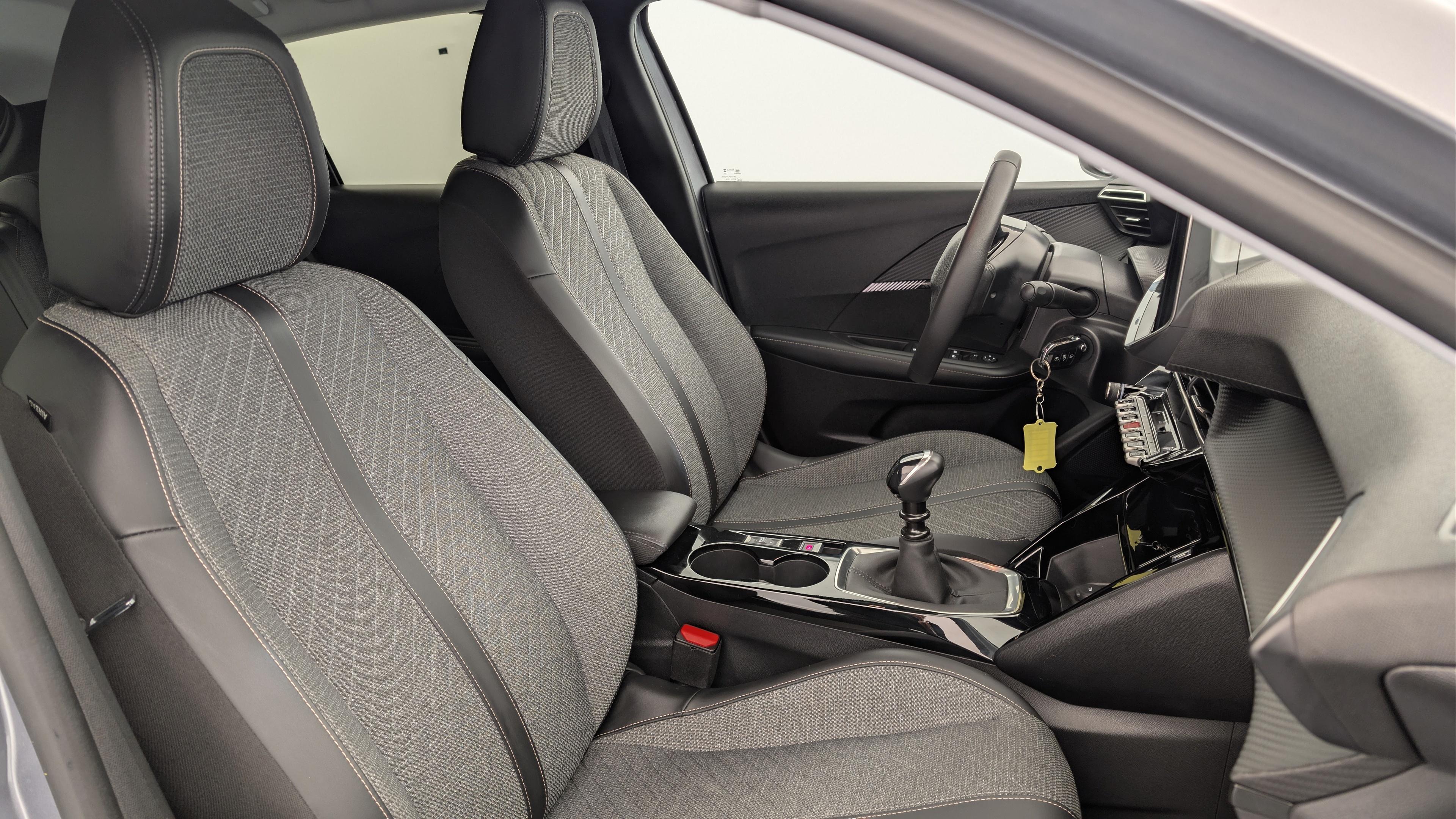 Peugeot 208 100 S&S BVM6 Allure