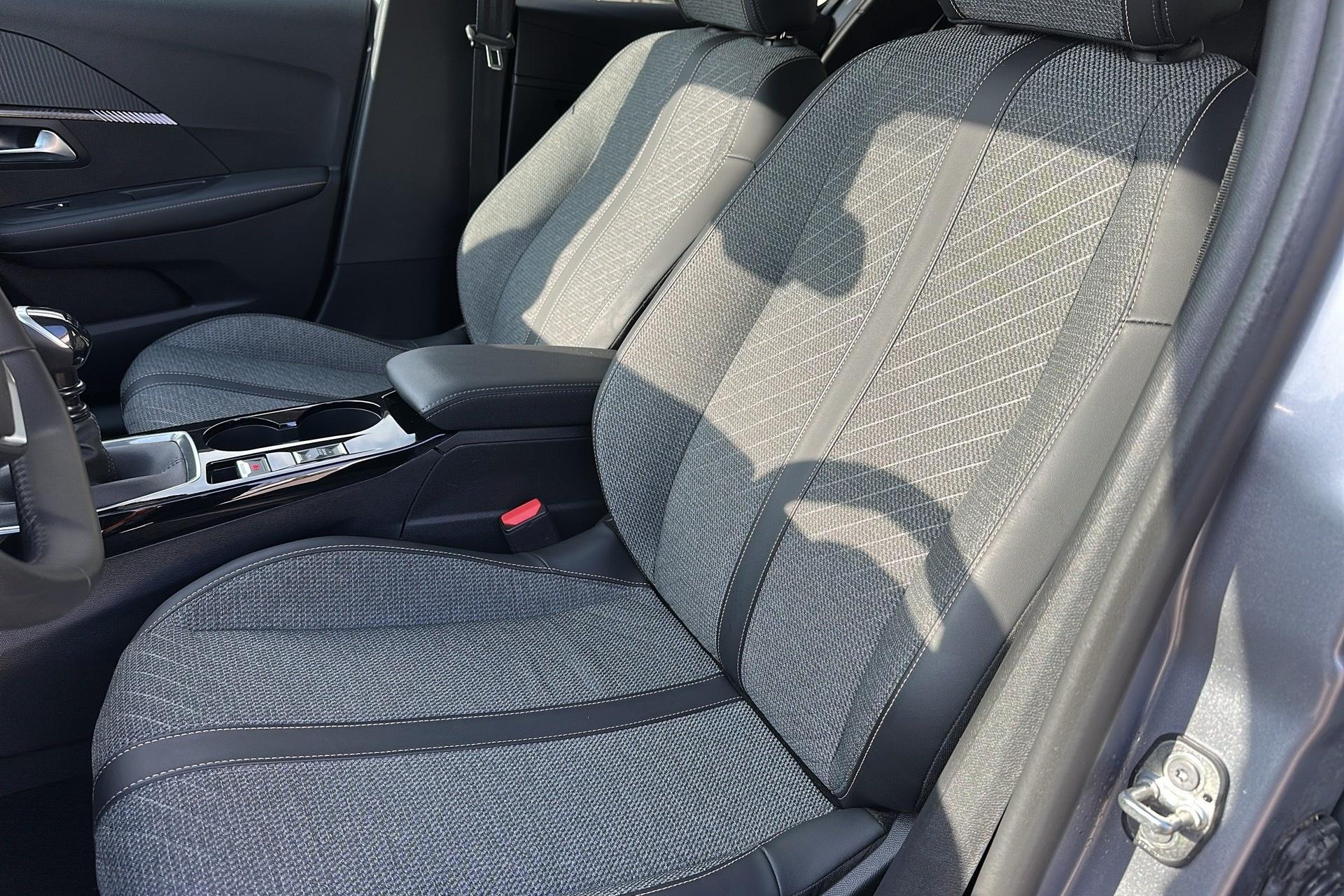 Peugeot 208 100 S&S BVM6 Allure