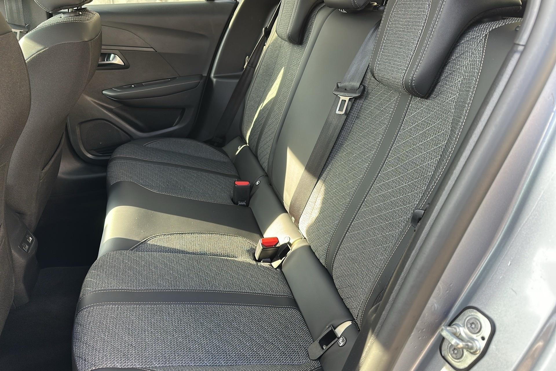 Peugeot 208 100 S&S BVM6 Allure