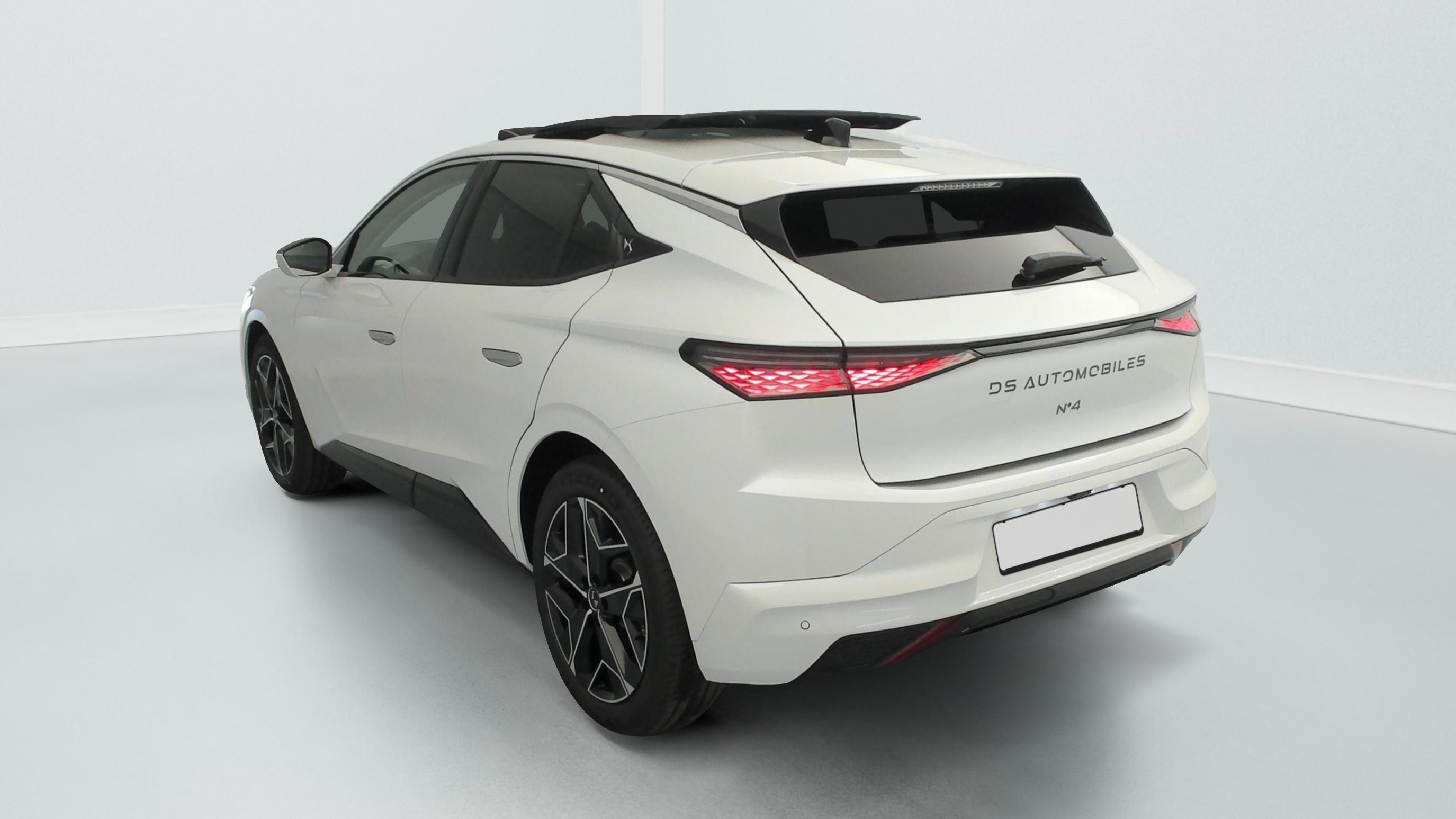 ds N°4 Hybride 145 e-DCT6 Etoile - Alcantara