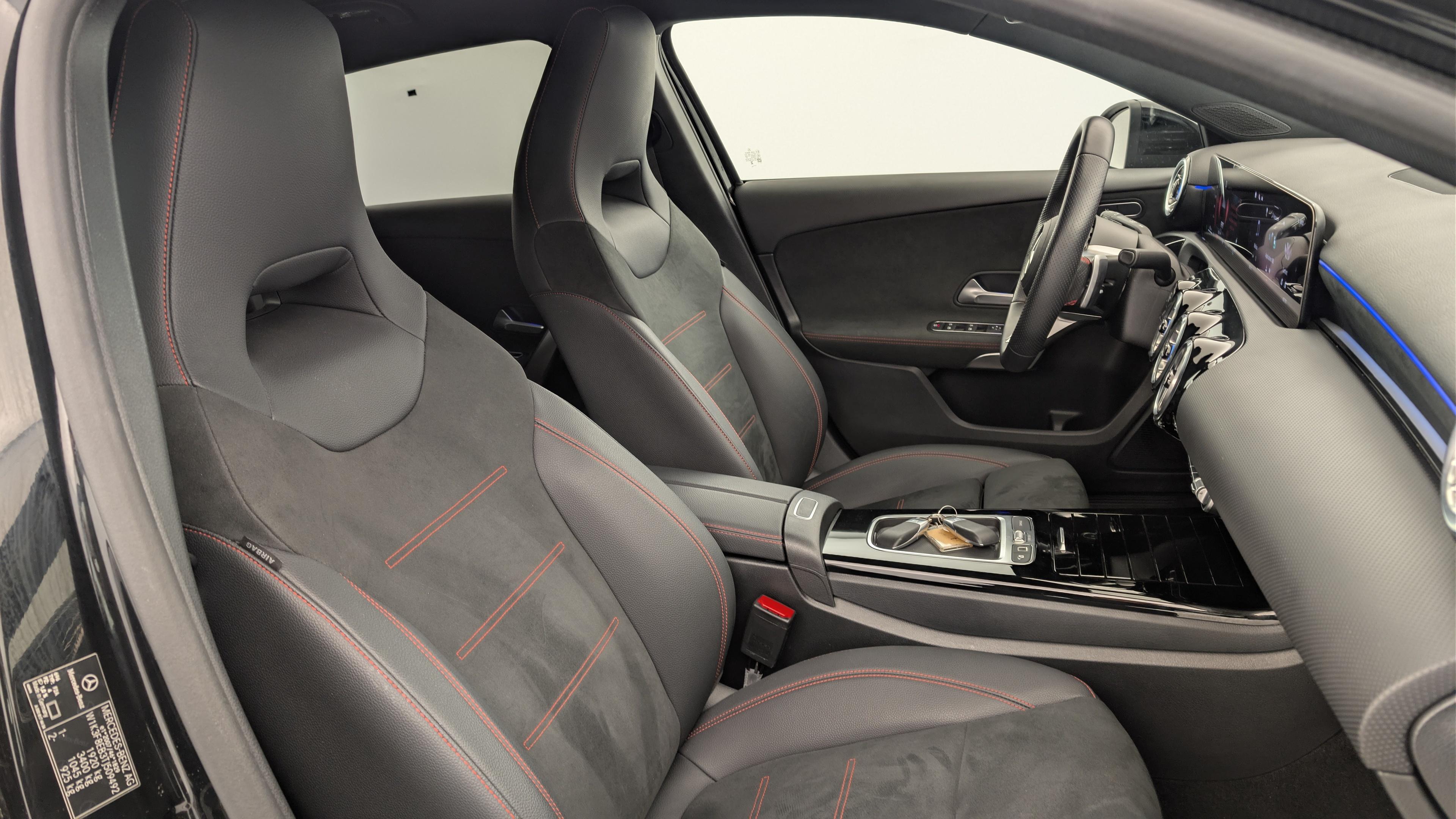 Mercedes-Benz Classe A 180 7G-DCT AMG LINE