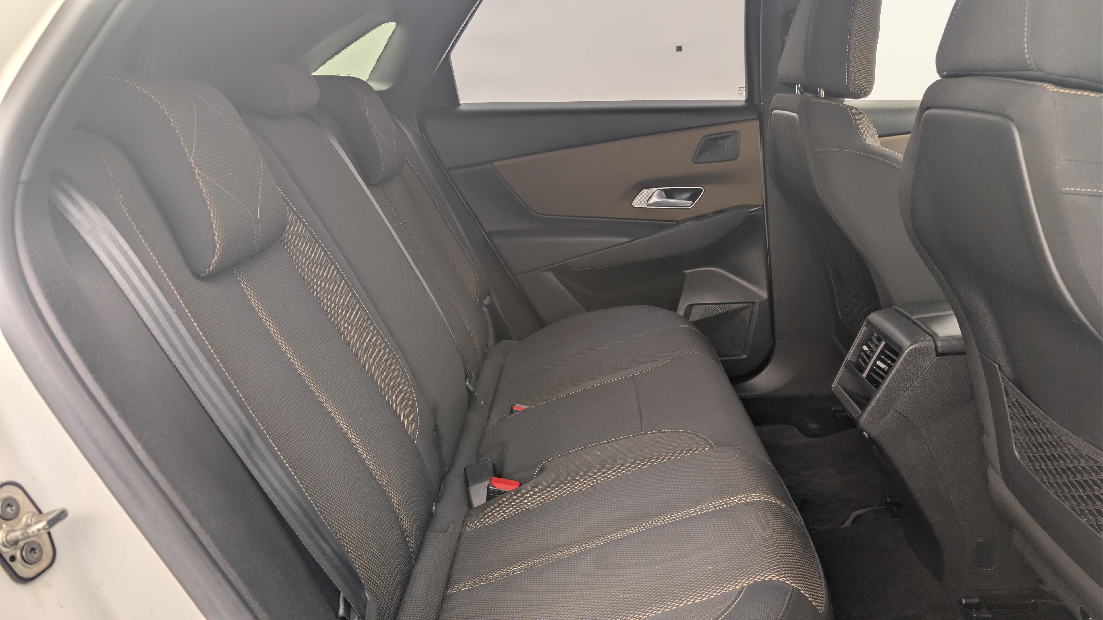 ds DS7 Crossback Business DS7 CROSSBACK HYBRIDE E-TENSE 225 EAT8 BUSINESS