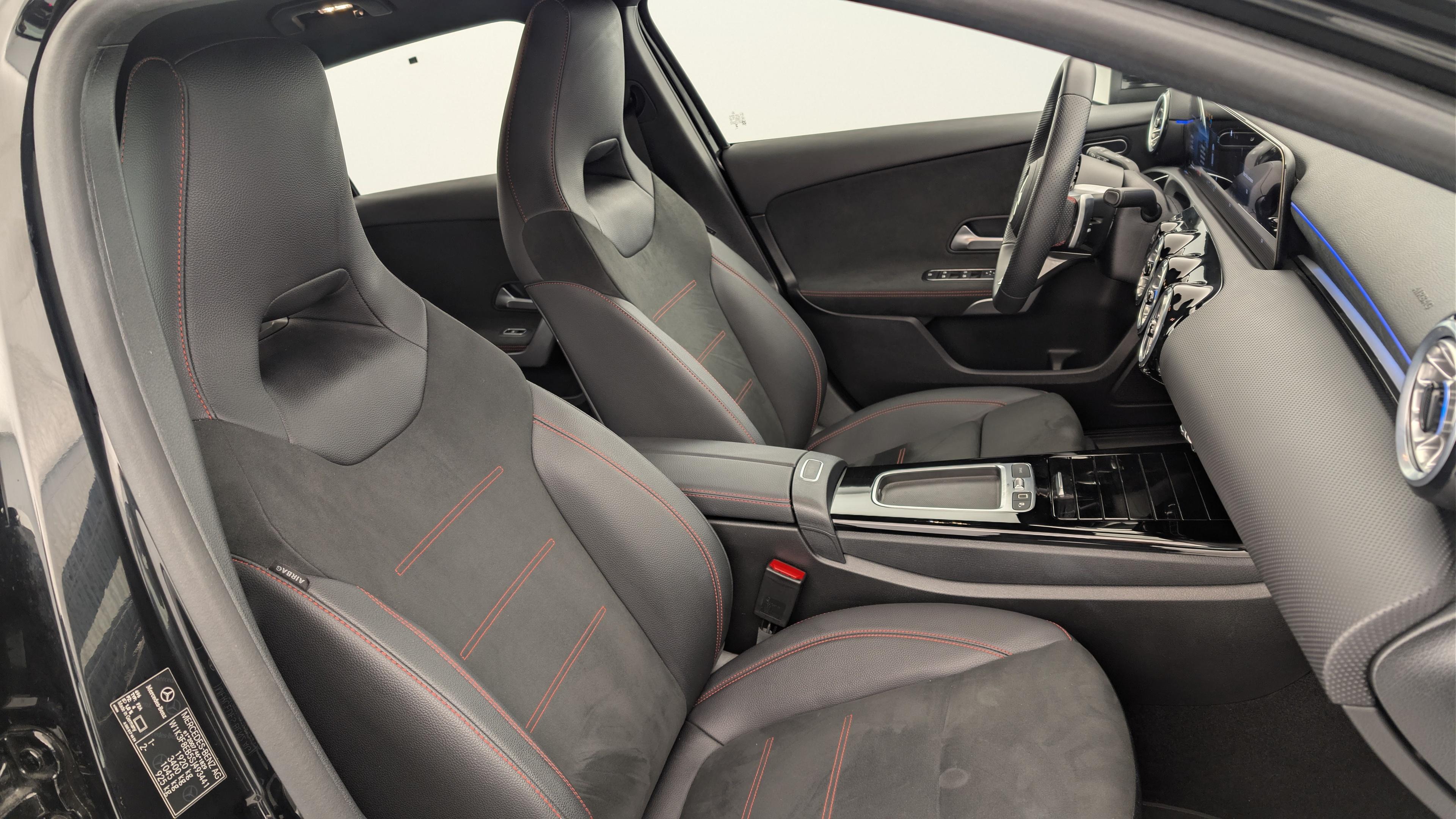 Mercedes-Benz Classe A 180 7G-DCT AMG LINE