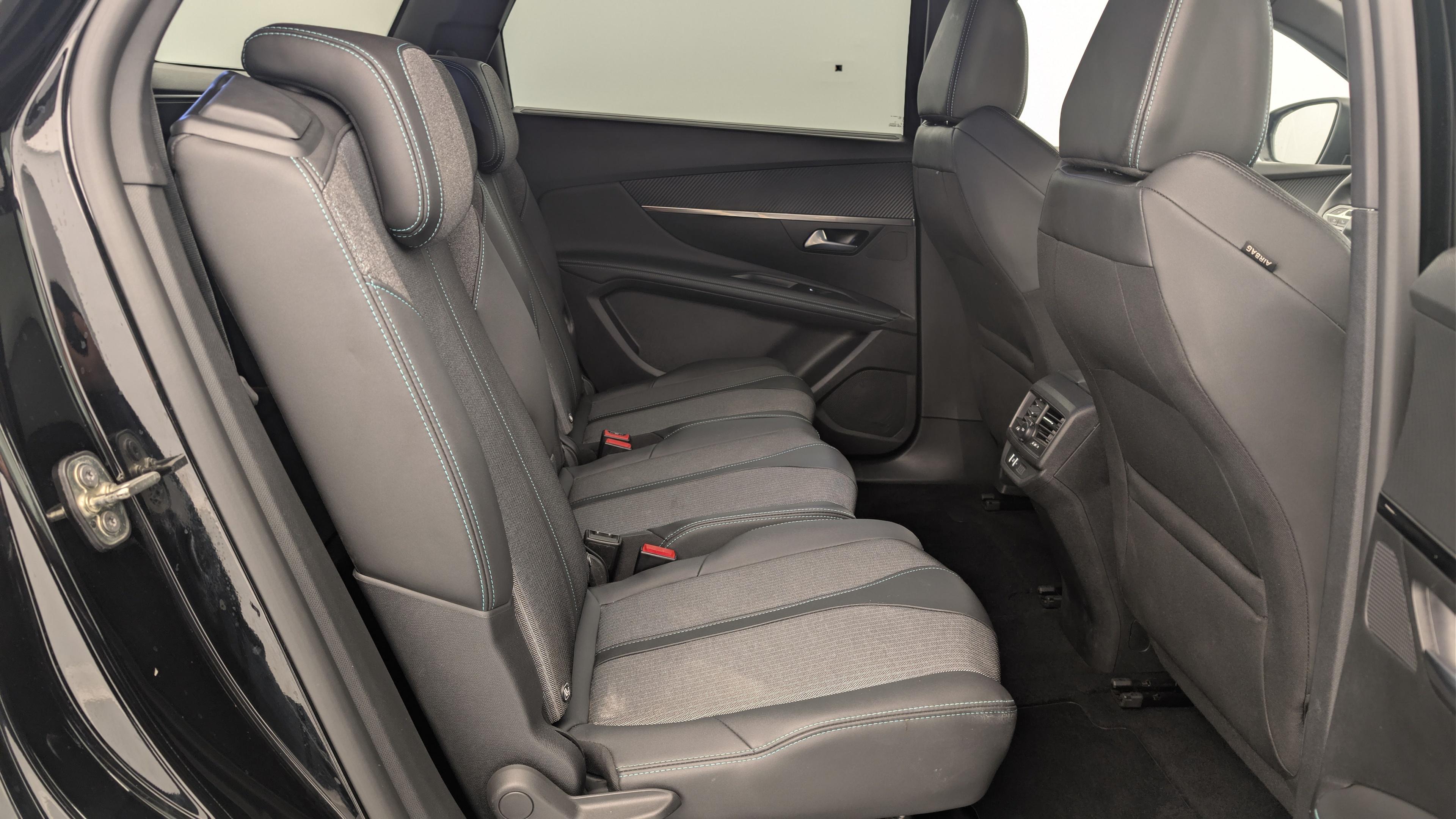 Peugeot 5008 Hybrid 136 e-DCS6 Allure Pack