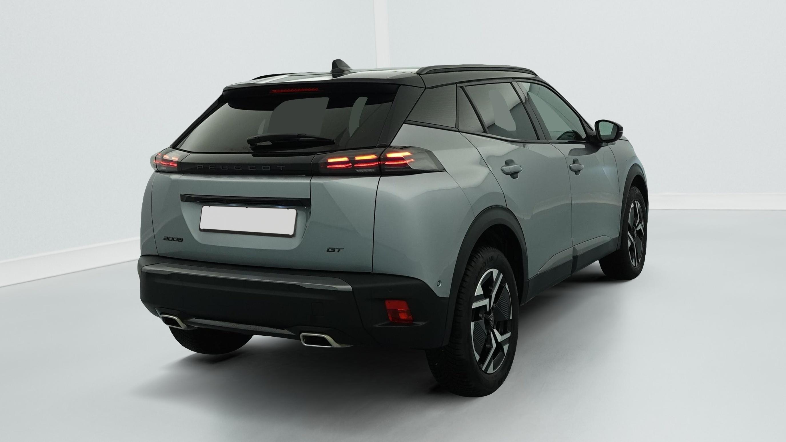 Peugeot 2008 PureTech 130 S&S EAT8 GT