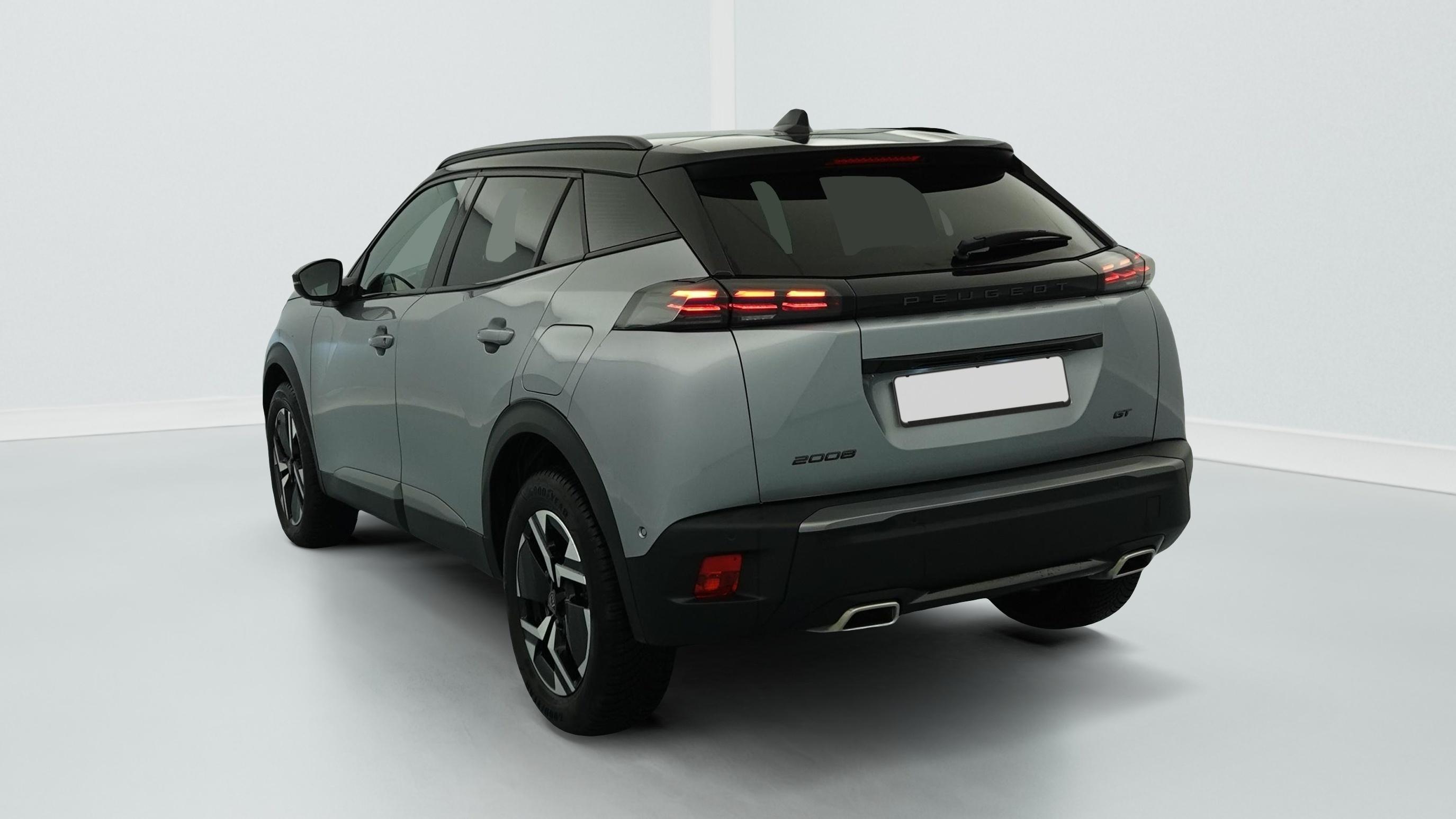 Peugeot 2008 PureTech 130 S&S EAT8 GT