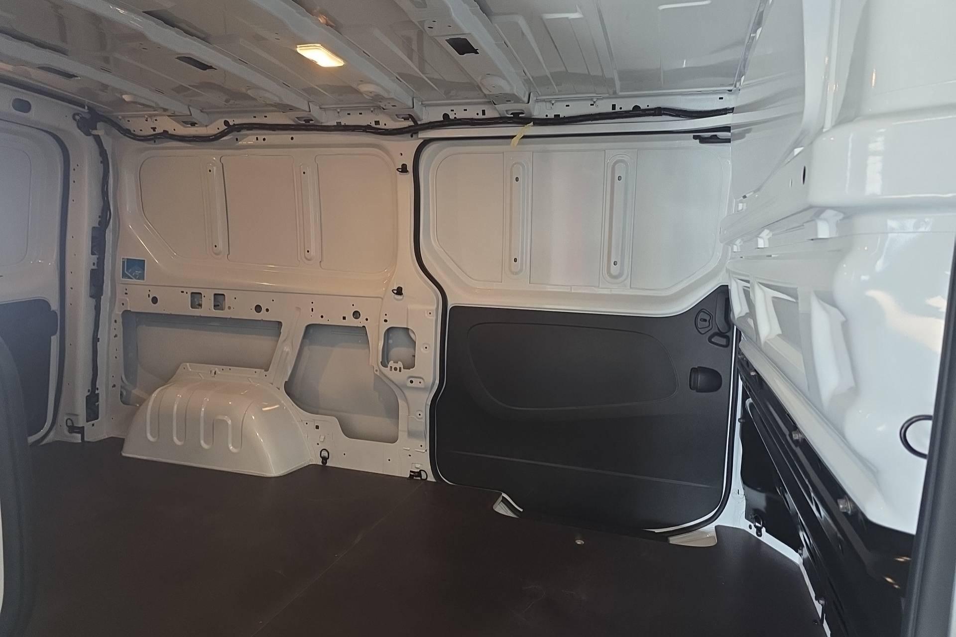 Renault TRAFIC FOURGON BLUE DCI 150 L2H1 3T AUTO ADVANCE