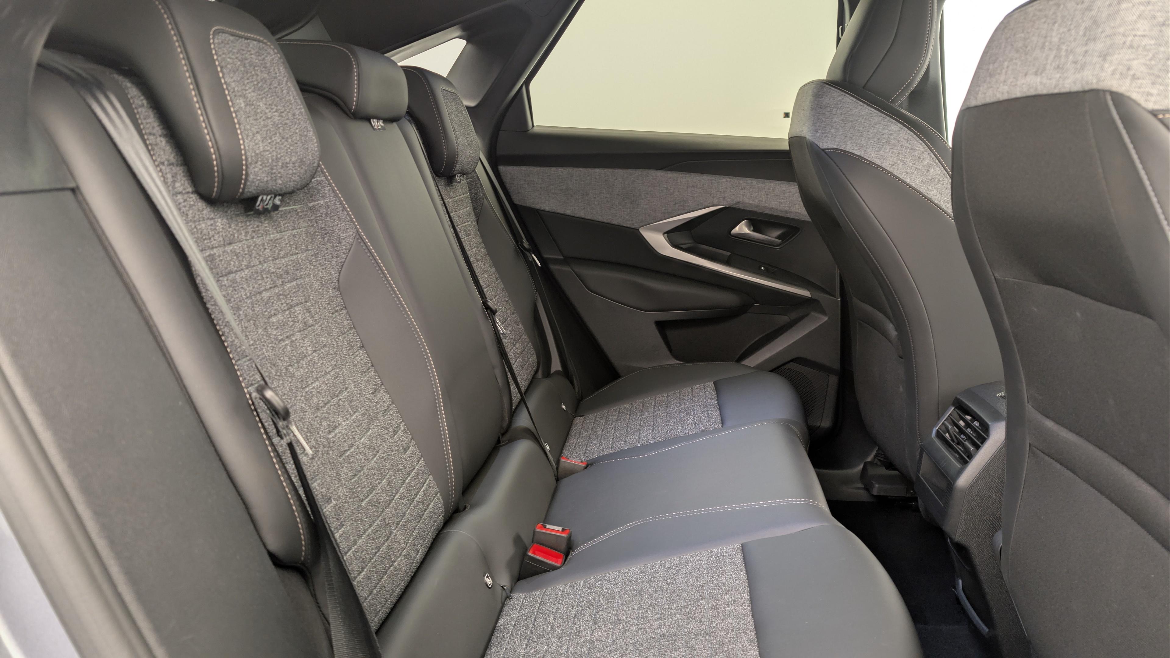 Peugeot 3008 Hybrid 145 e-DCS6 Allure