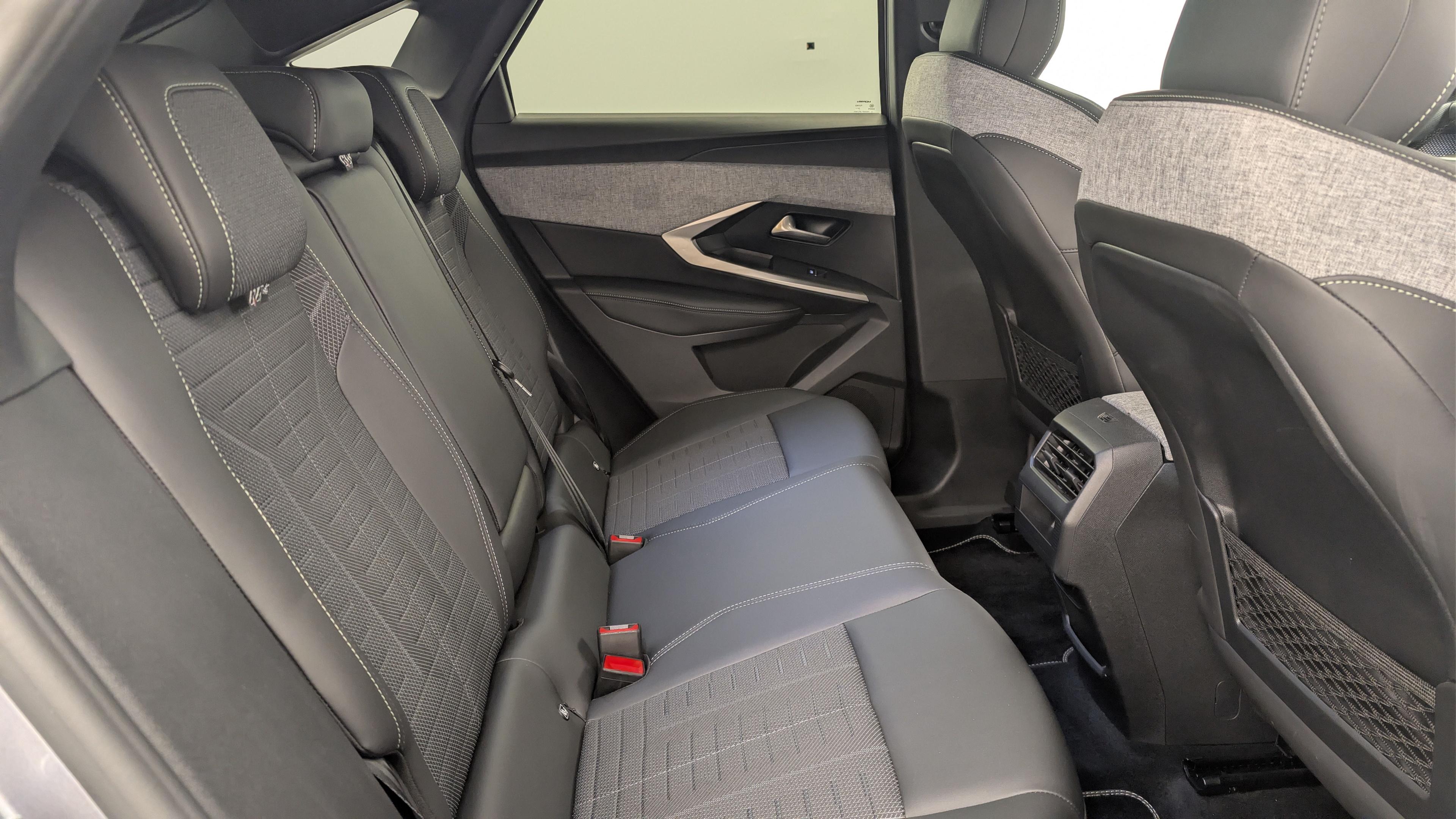 Peugeot 3008 Hybrid 145 e-DCS6 GT