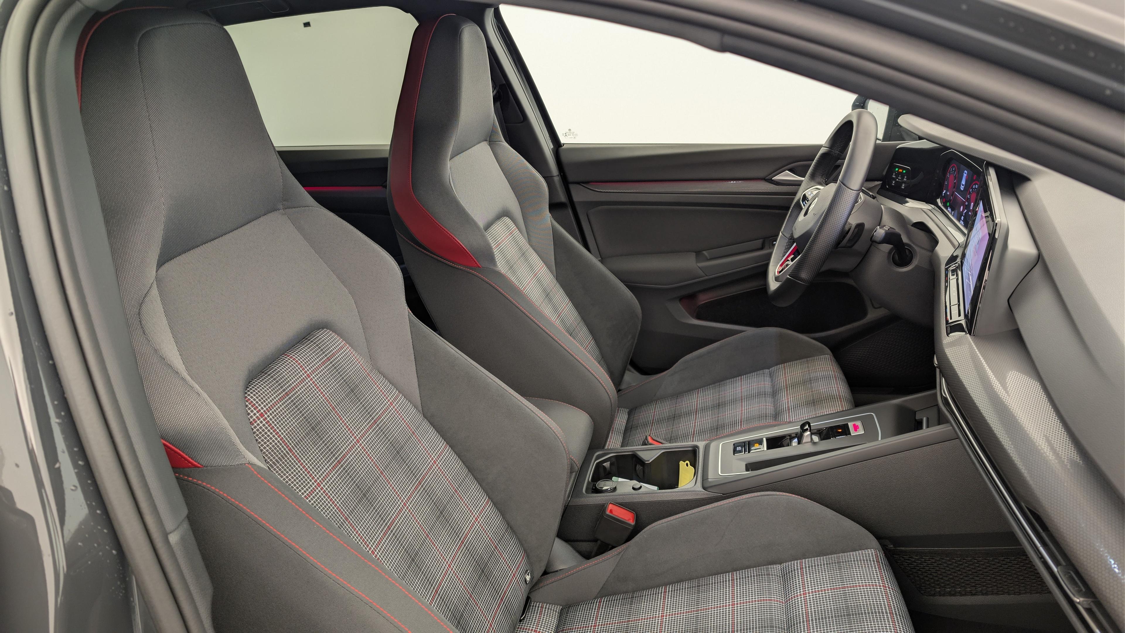 Volkswagen GOLF 8 2.0 TSI 245 DSG7 GTI