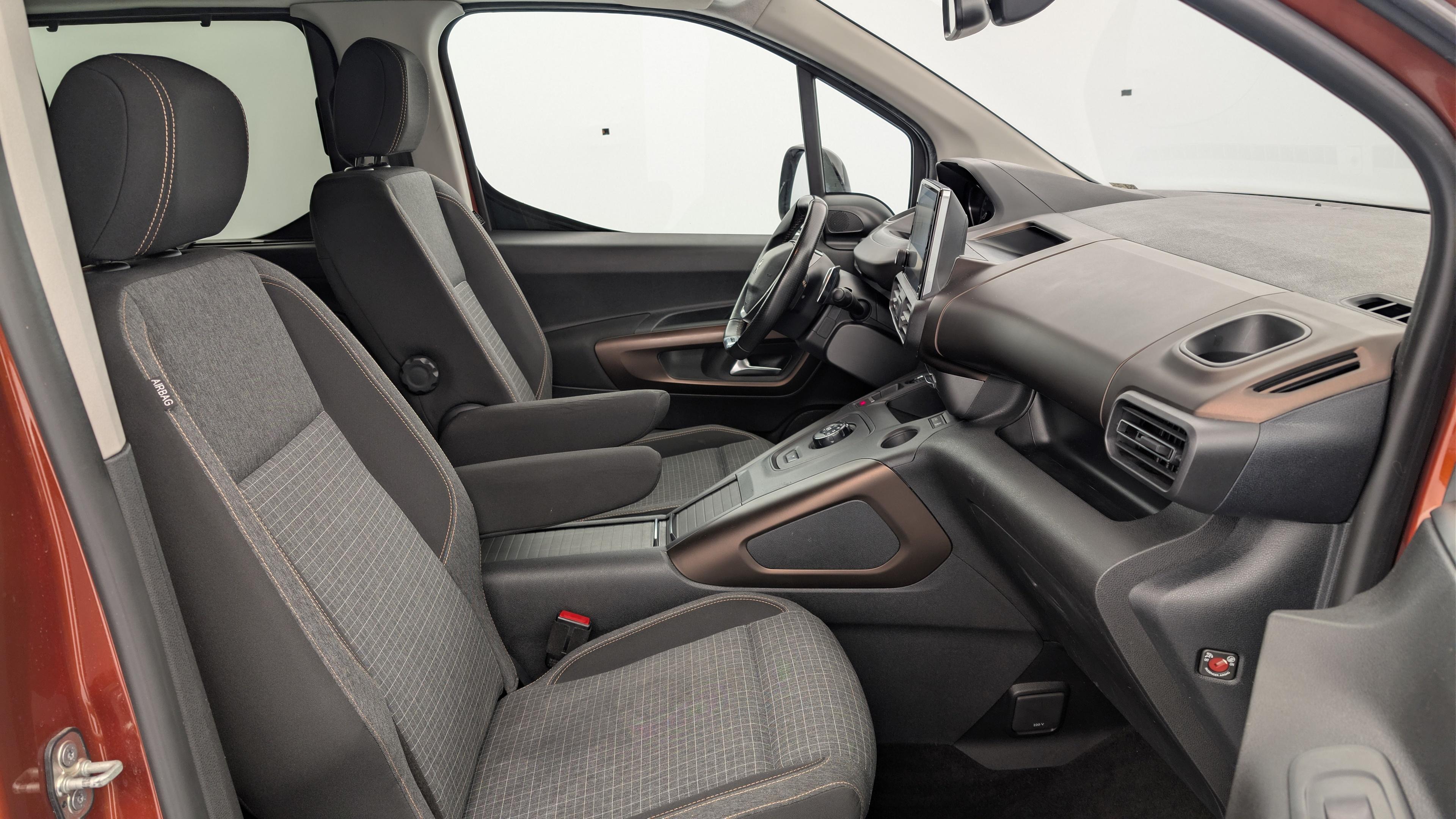 Peugeot Rifter Standard BlueHDi 130 S&S EAT8 GT Line